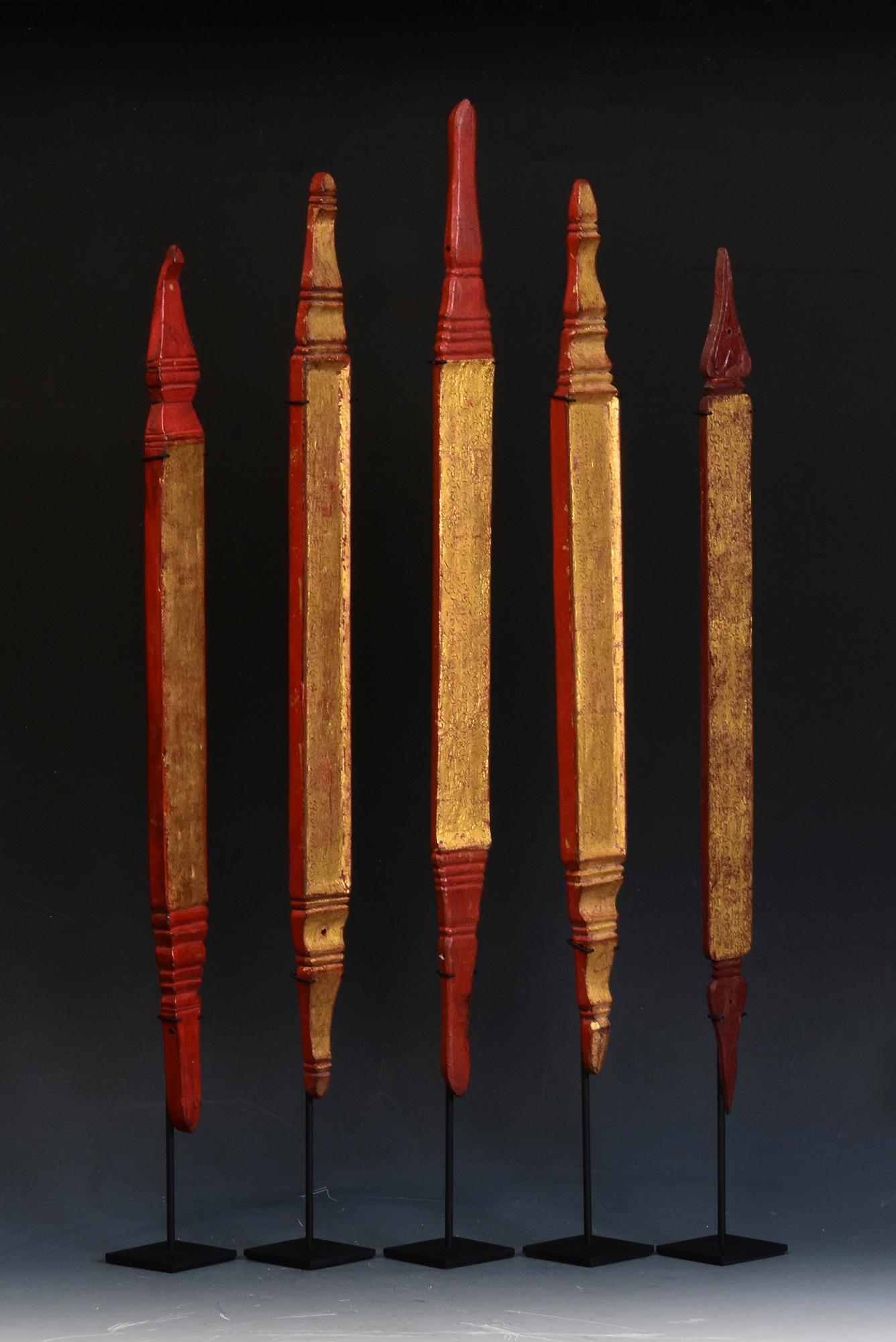 19th Century, A Set of Antique Lanna Thai Wooden Manuscript Bookmark with Stand For Sale 7