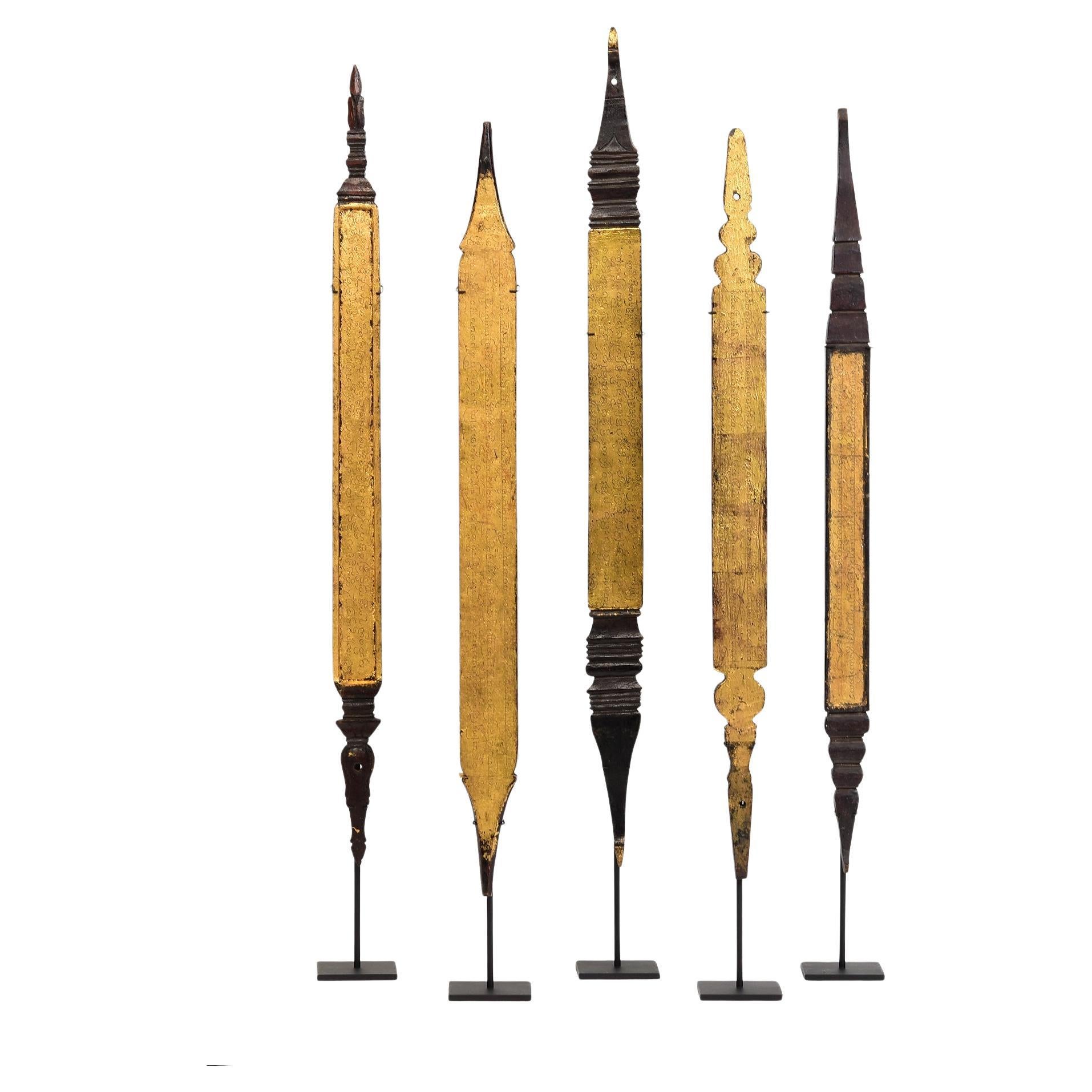 19th Century, A Set of Antique Lanna Thai Wooden Manuscript Bookmark with Stand