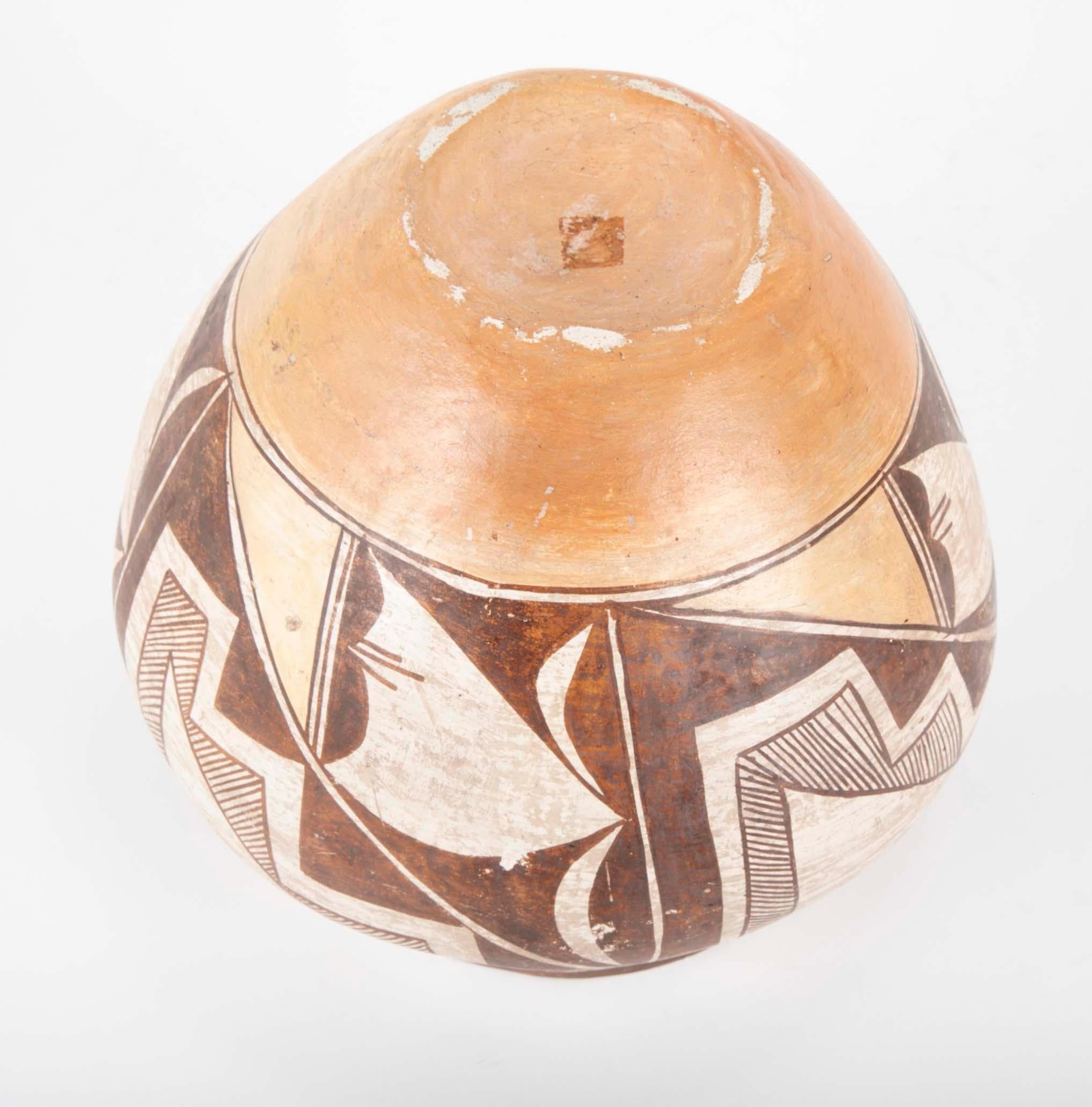 An Acoma Ceramic Vase from the Second Quarter of the 20th Century 8