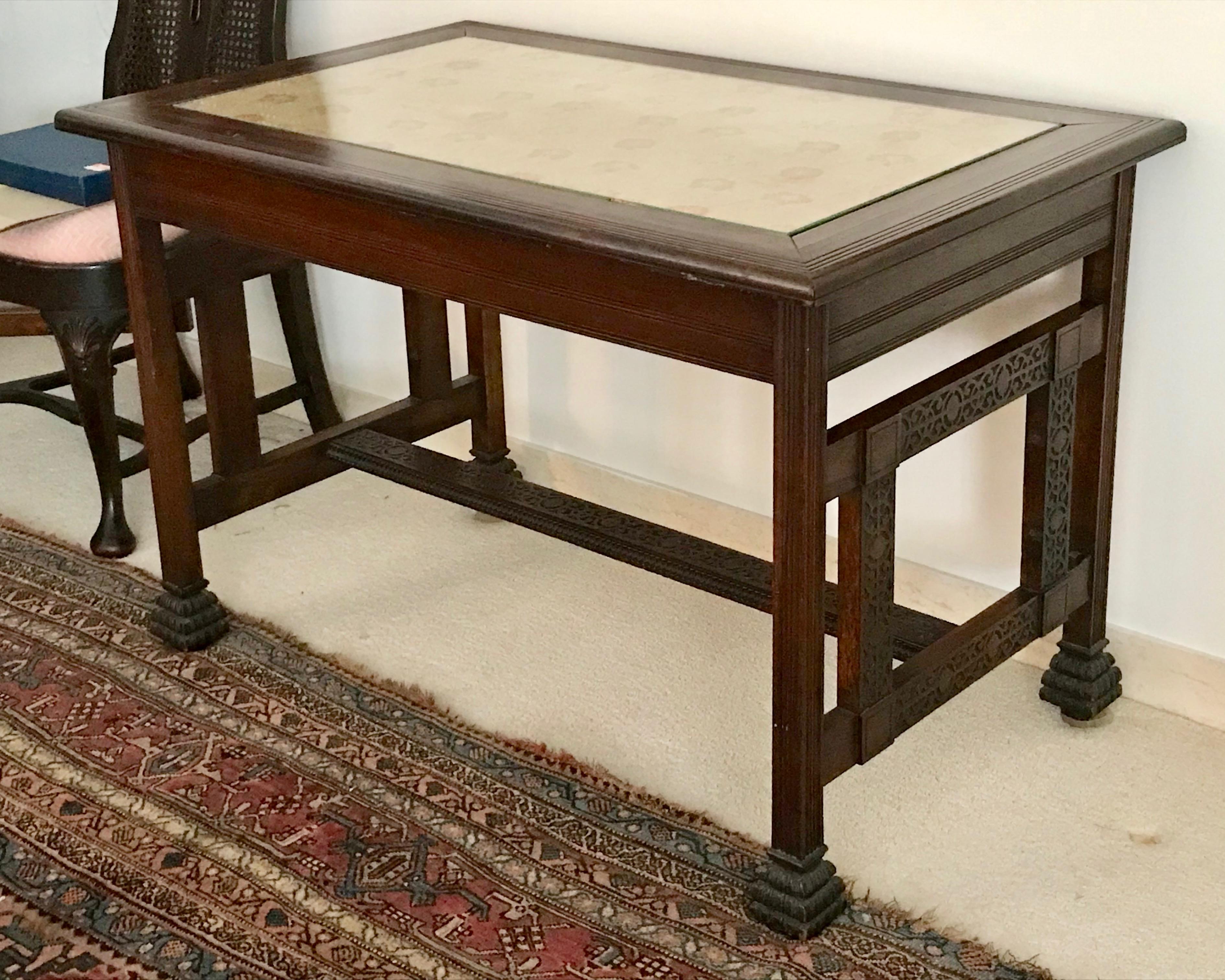 19TH Century Aesthetic Era Library Table In Good Condition For Sale In West Palm Beach, FL