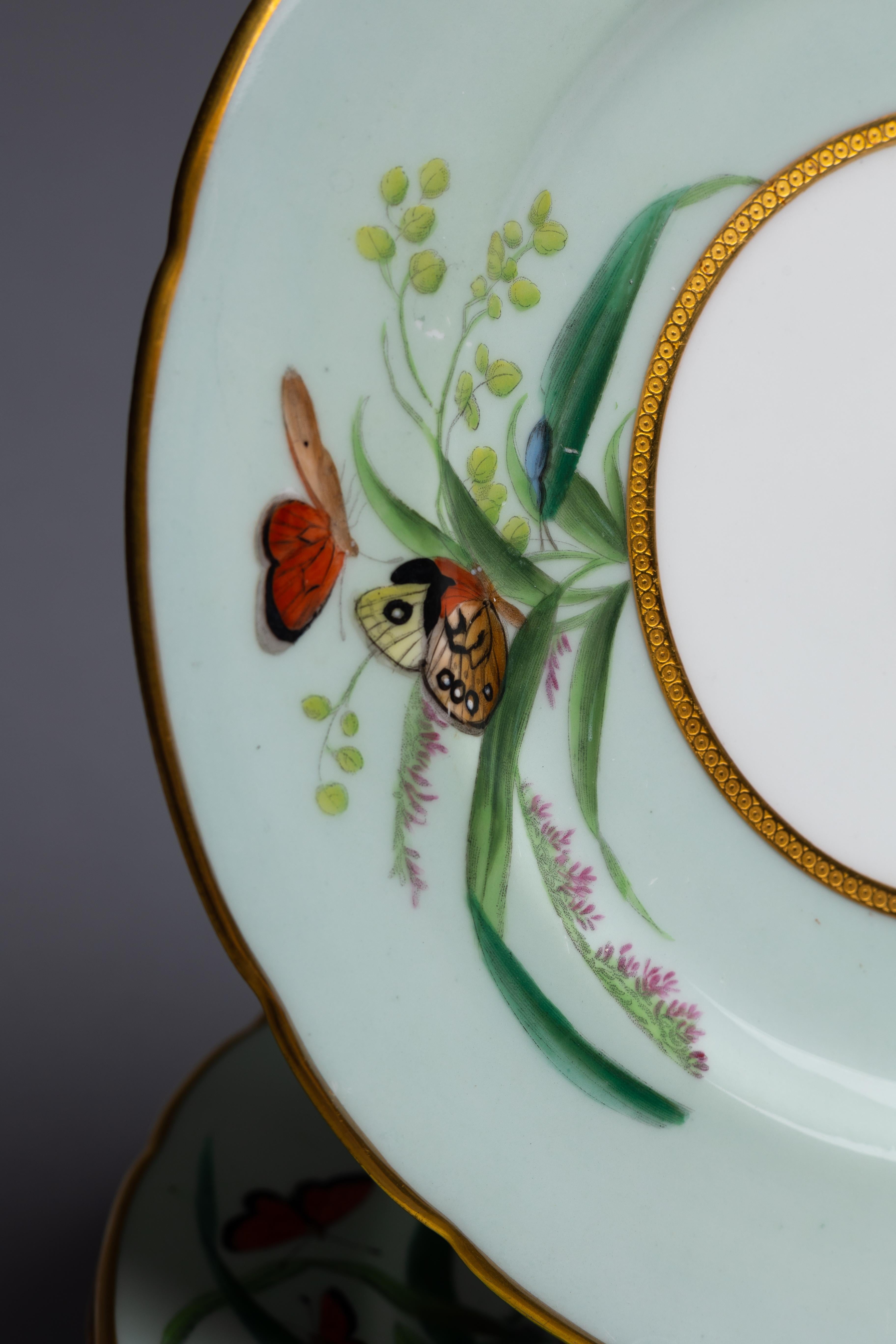 Mouvement esthétique Ensemble d'assiettes plates Minton esthétique du 19ème siècle en vente