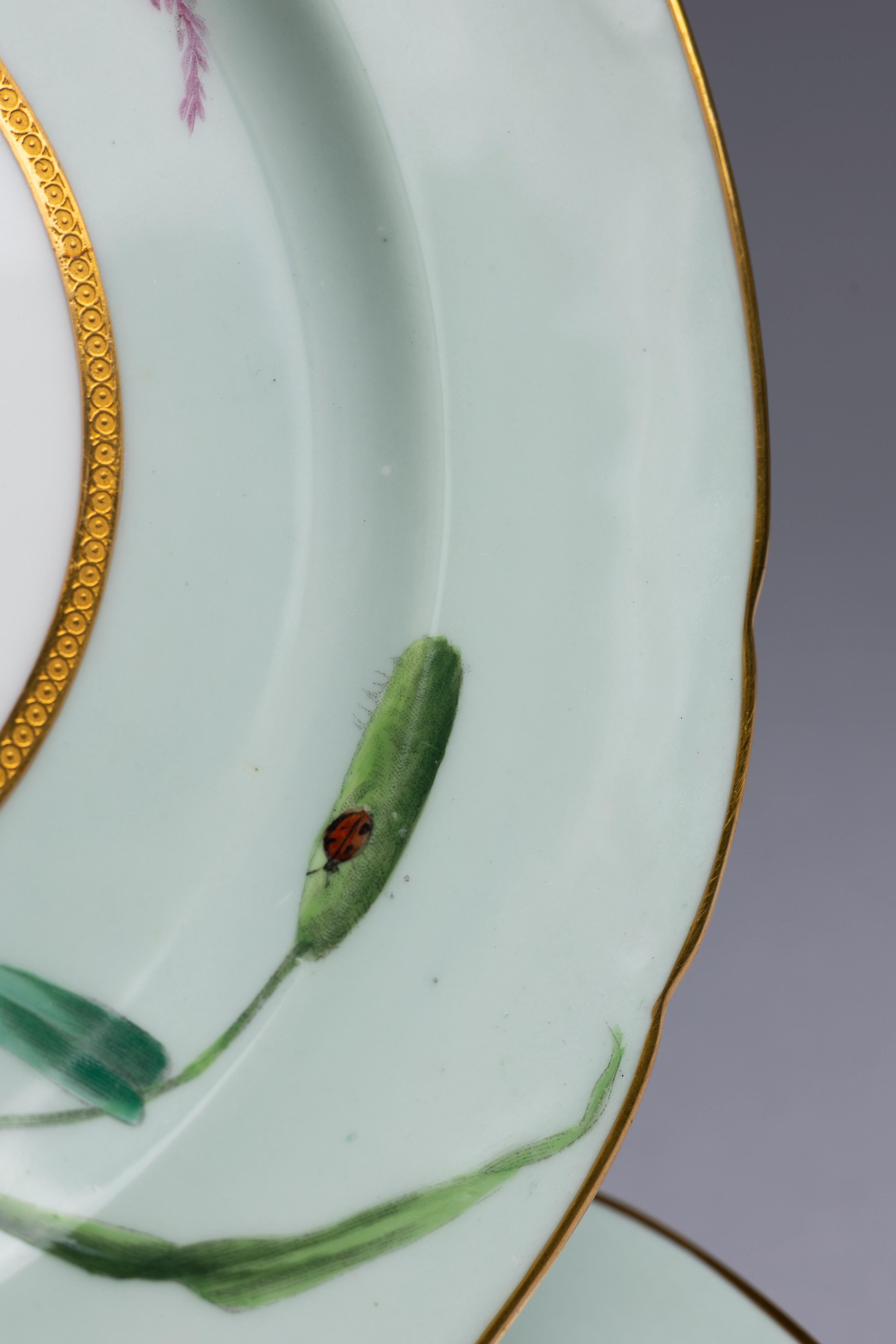 Ästhetisches Minton-Teller-Set des 19. Jahrhunderts (Vergoldet) im Angebot