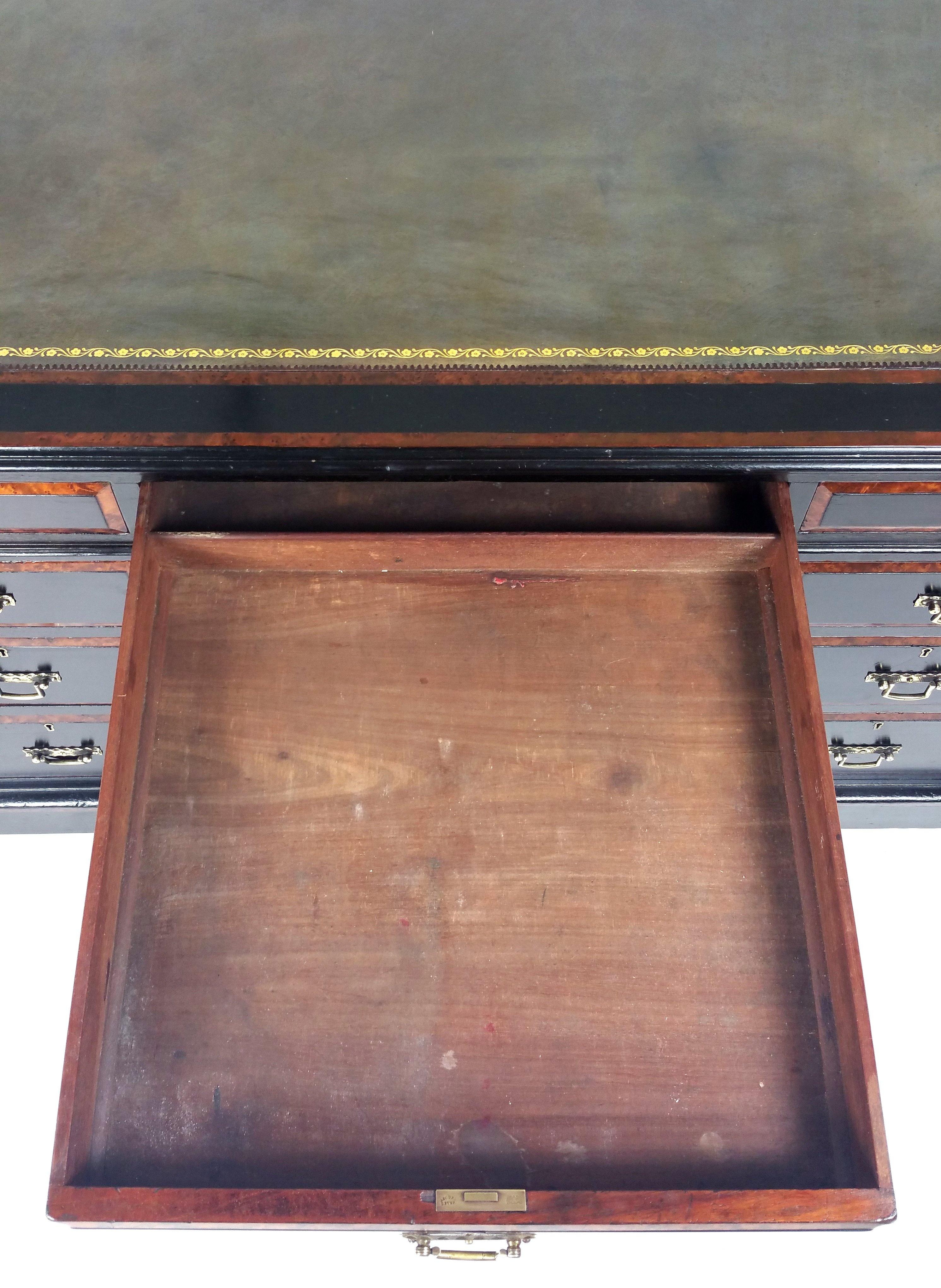 19th Century Aesthetic Movement Ebonized Pedestal Desk In Good Condition In London, west Sussex