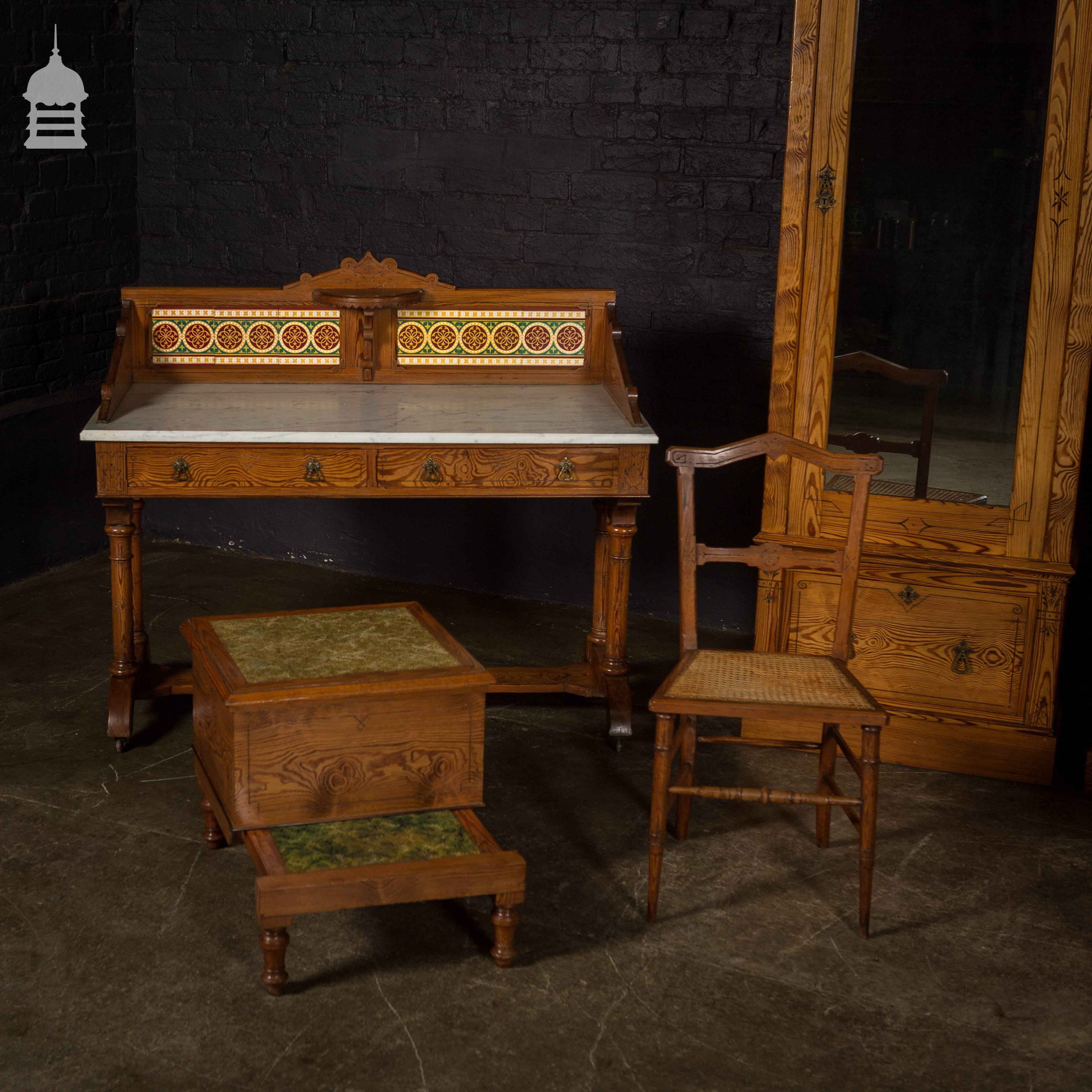 Stunning 19th century Aesthetic movement pitch pine seven-piece bedroom suite.
Fantastic bedroom suite made by TW Stidolph, Dartford, including towel rail, commode, pair of chairs, wash stand, dressing table, chest of drawers and single wardrobe
