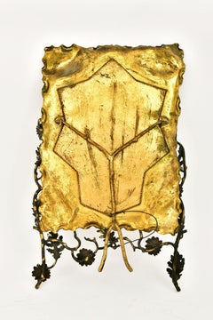 Specchio da tavolo in ottone argentato dell'Aesthetic Movement del XIX secolo