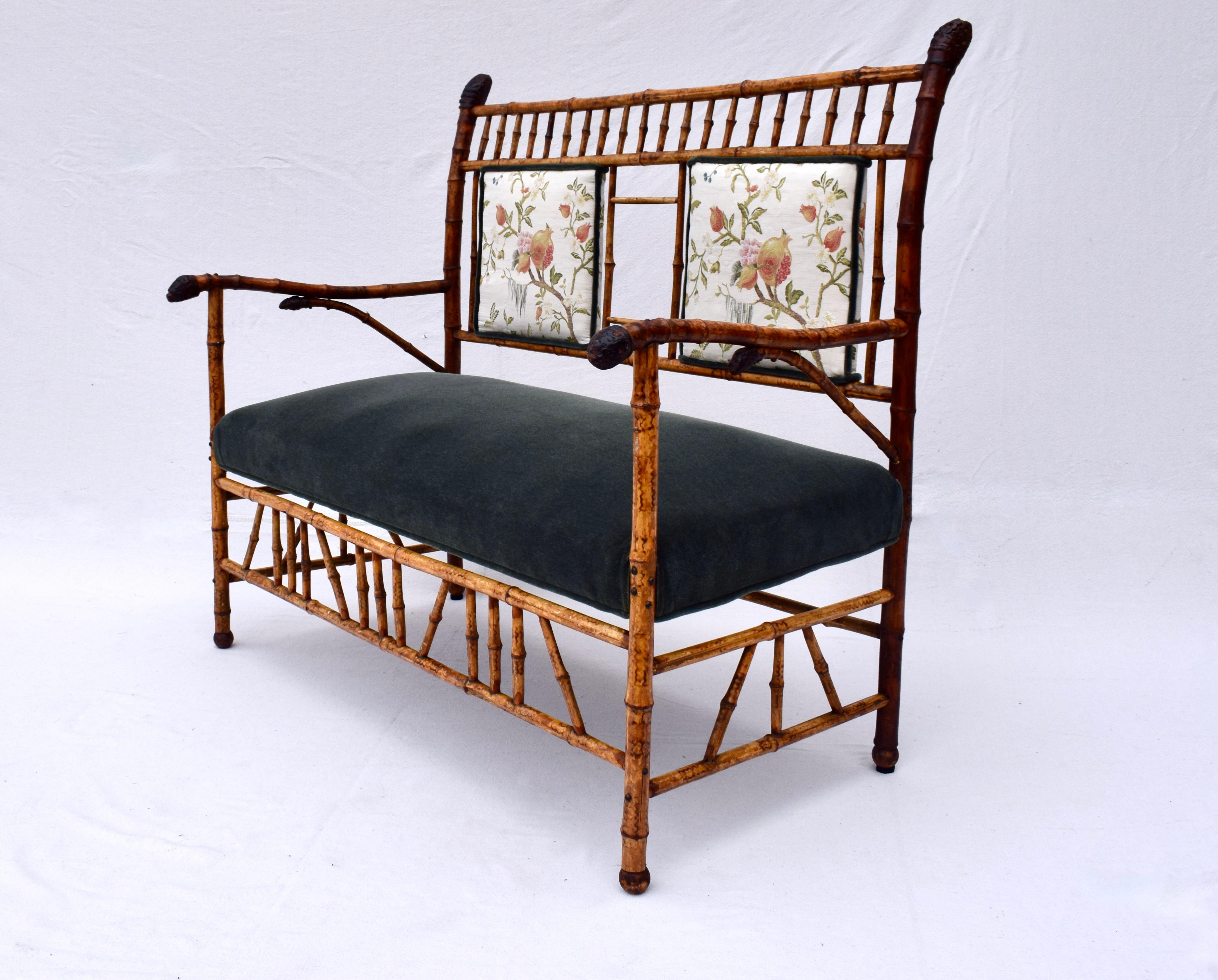 19th Century Aesthetic Movement Tortoise Bamboo Settee In Good Condition For Sale In Southampton, NJ