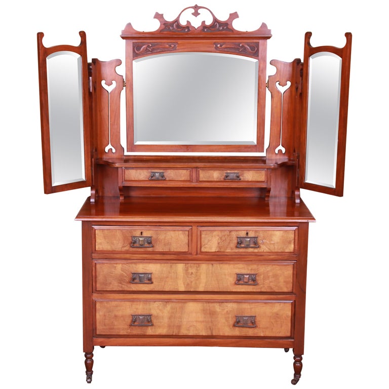 19th Century Aesthetic Movement Walnut, Pictures Of Antique Dressers With Mirrors