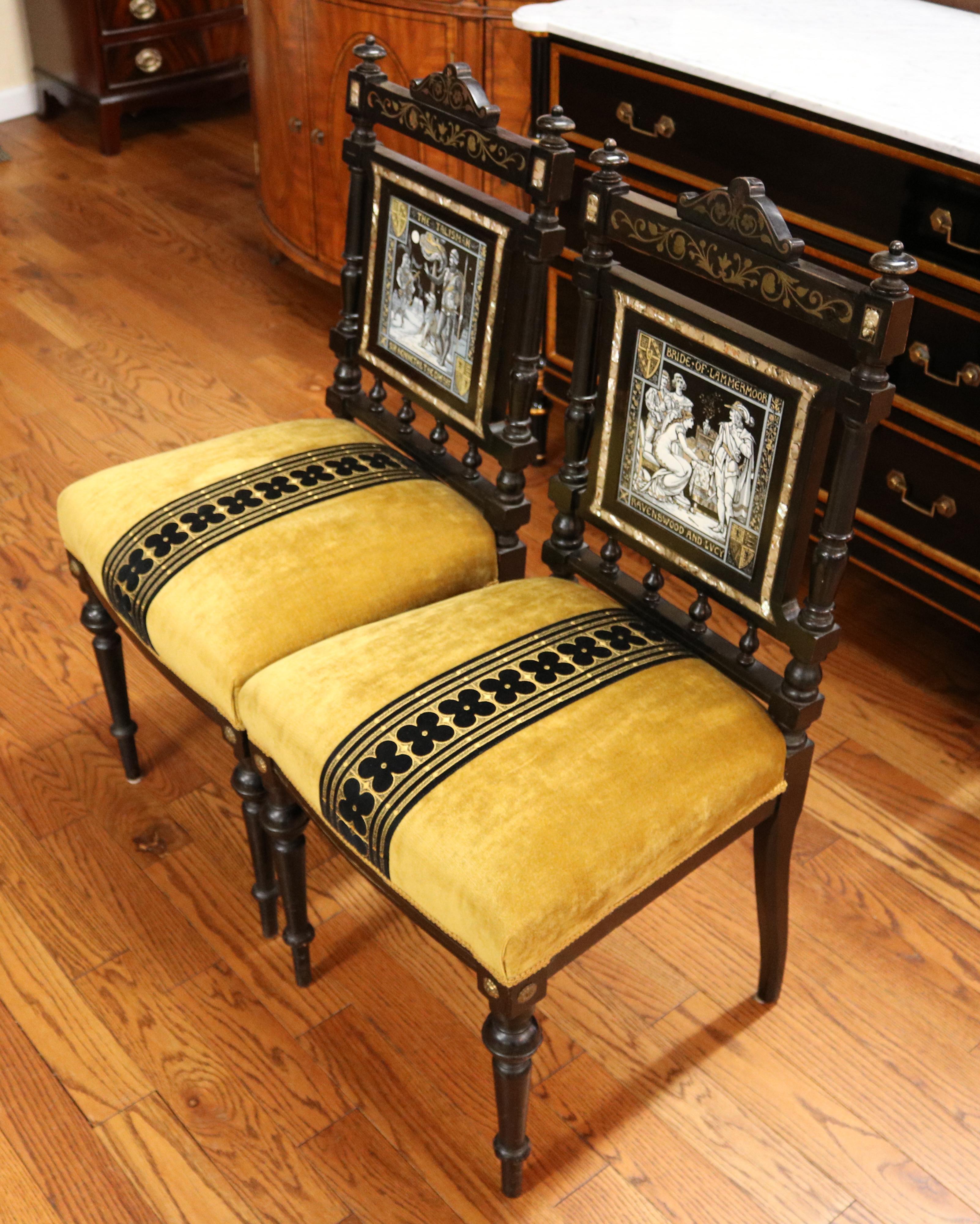 Ästhetisches viktorianisches Parlor-Set aus dem 19. Jahrhundert mit 4 Stühlen von John Moyr Smith im Angebot 2