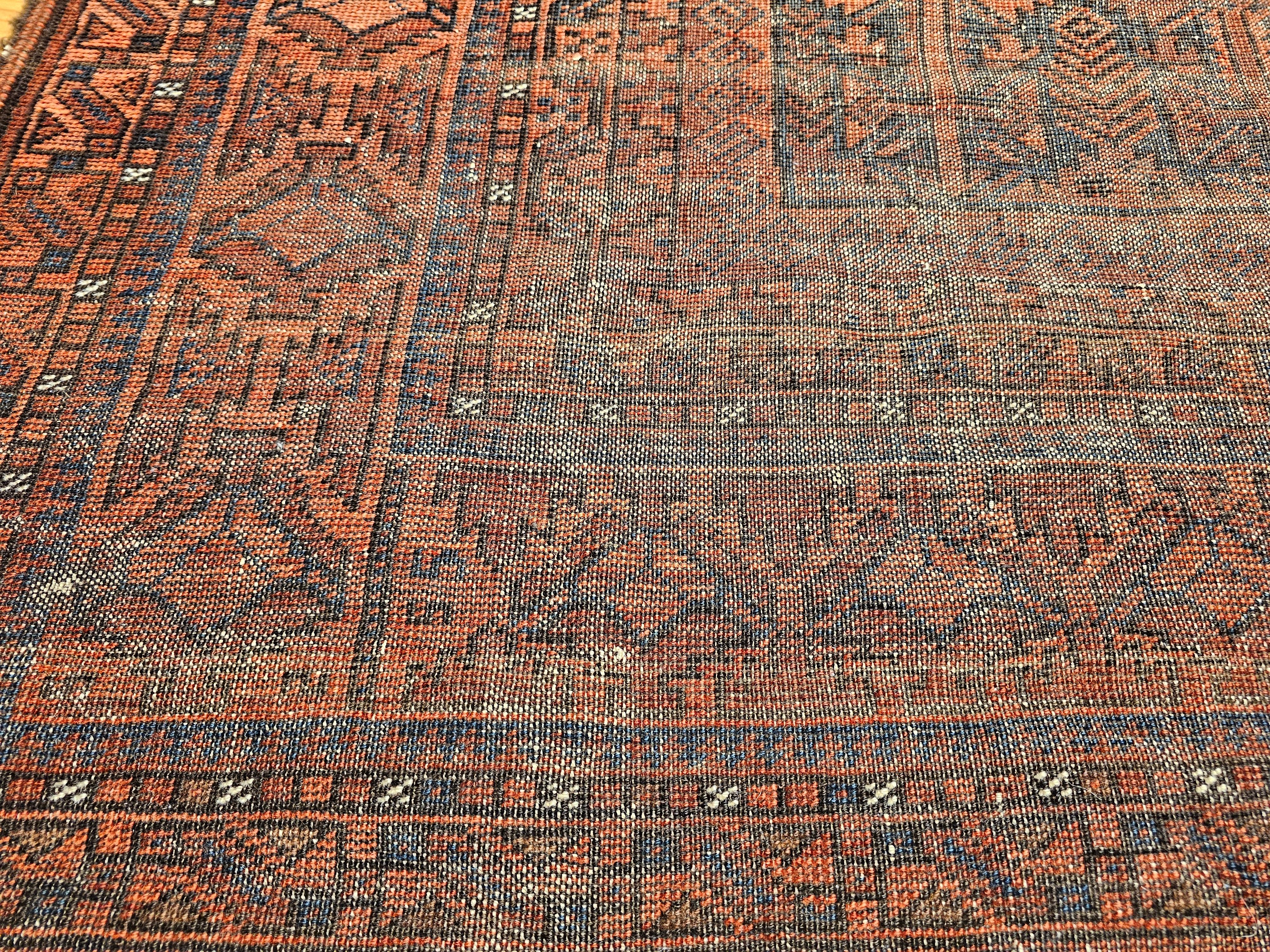 Tapis de galerie afghan du 19e siècle à motif géométrique sur toute sa surface en vente 5