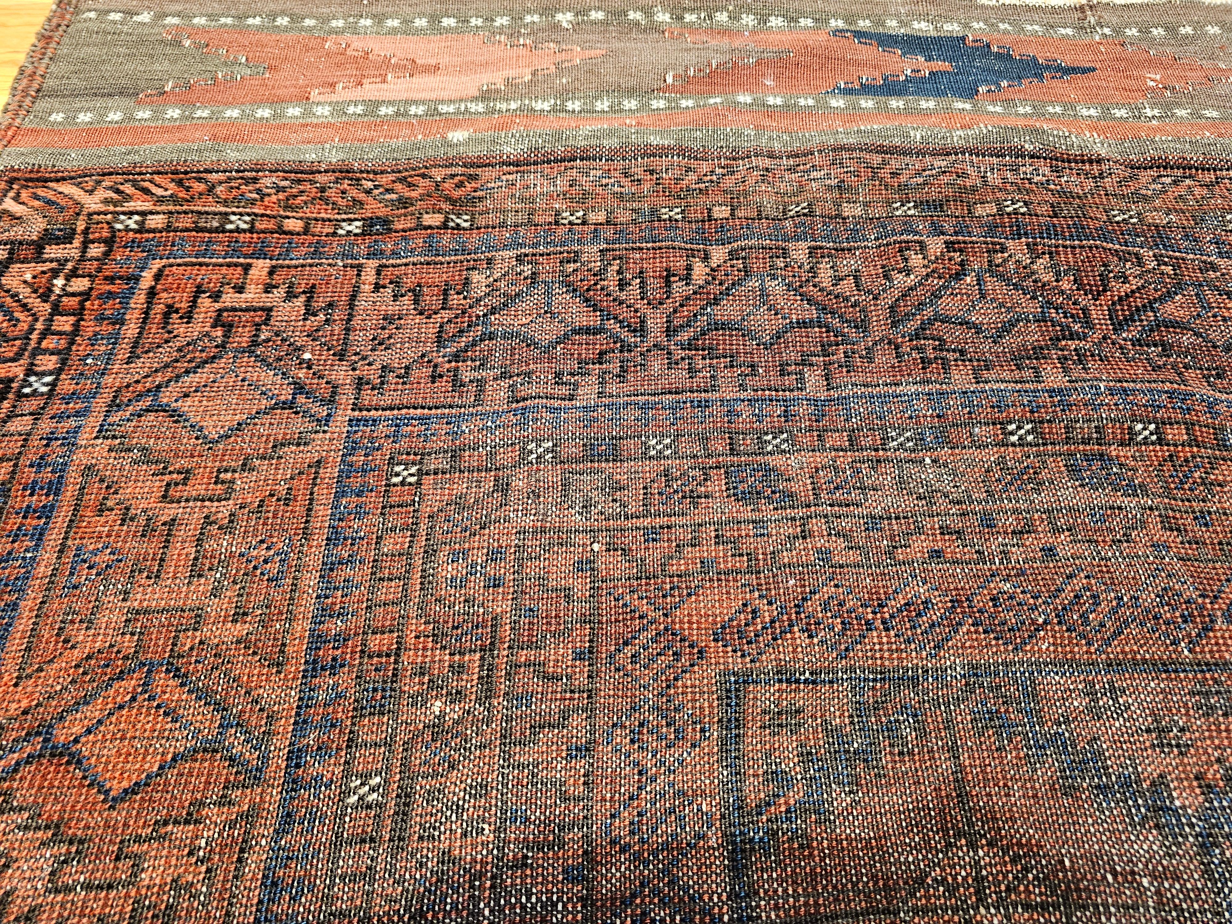Tapis de galerie afghan du 19e siècle à motif géométrique sur toute sa surface en vente 6