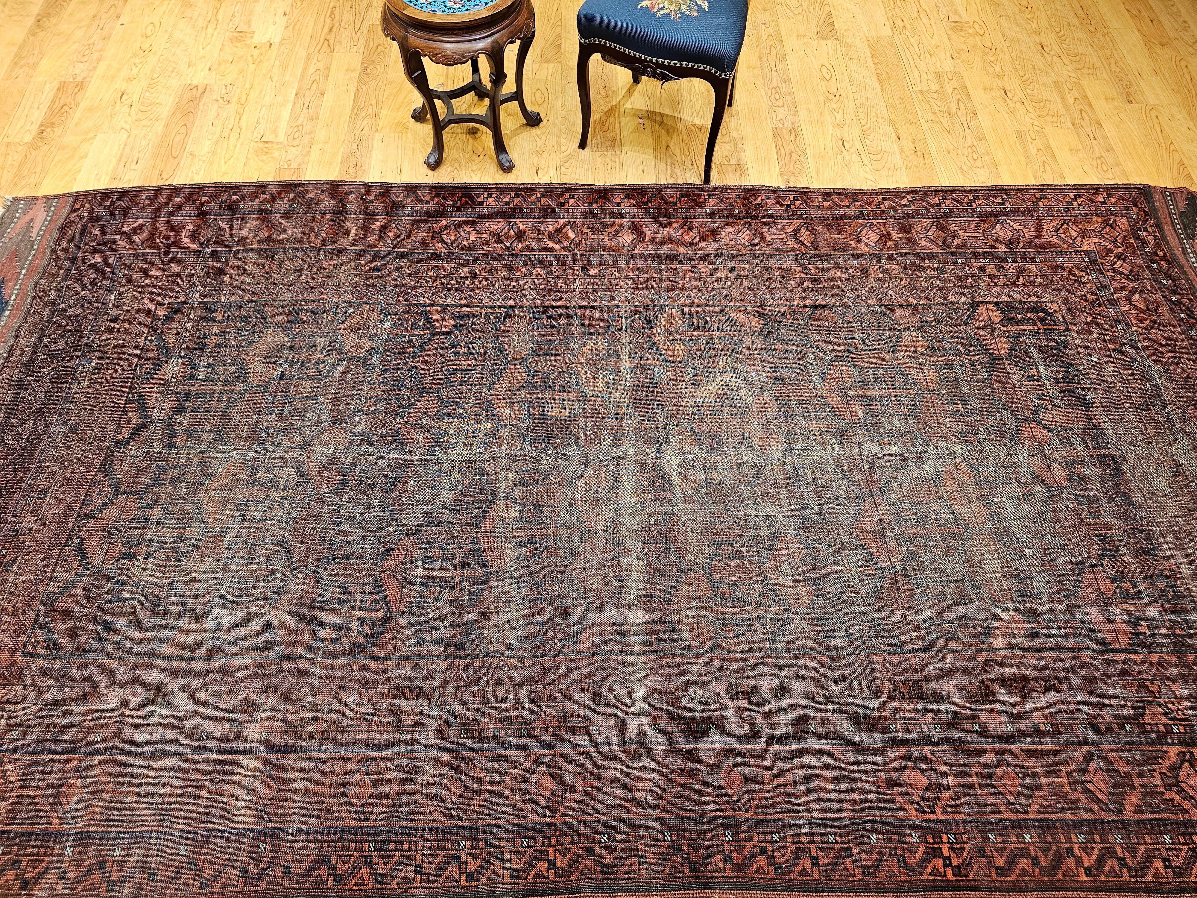 Tapis de galerie afghan du 19e siècle à motif géométrique sur toute sa surface en vente 13