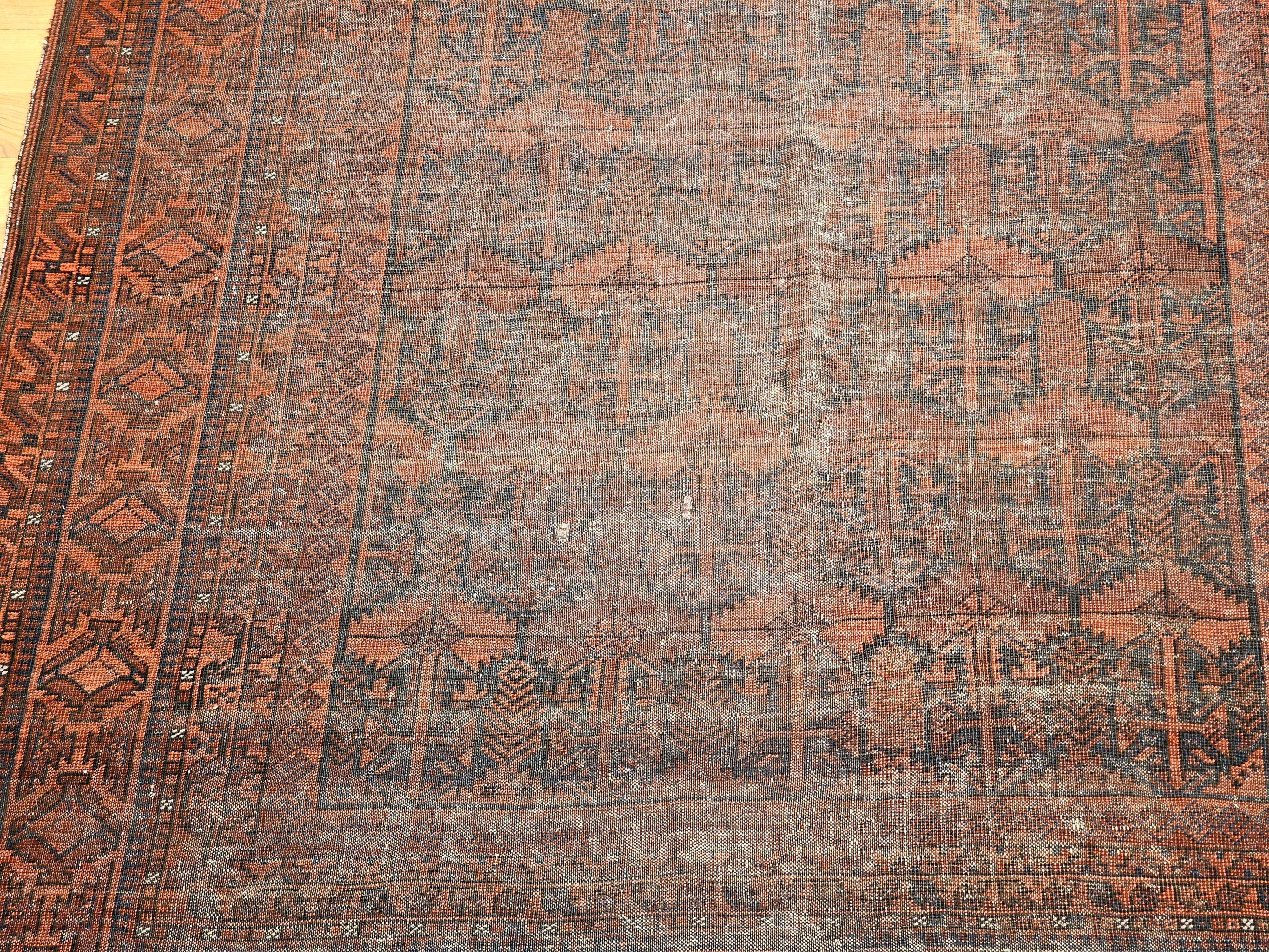 Laine Tapis de galerie afghan du 19e siècle à motif géométrique sur toute sa surface en vente