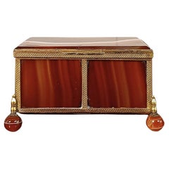 boîte à bijoux en agate du 19e siècle