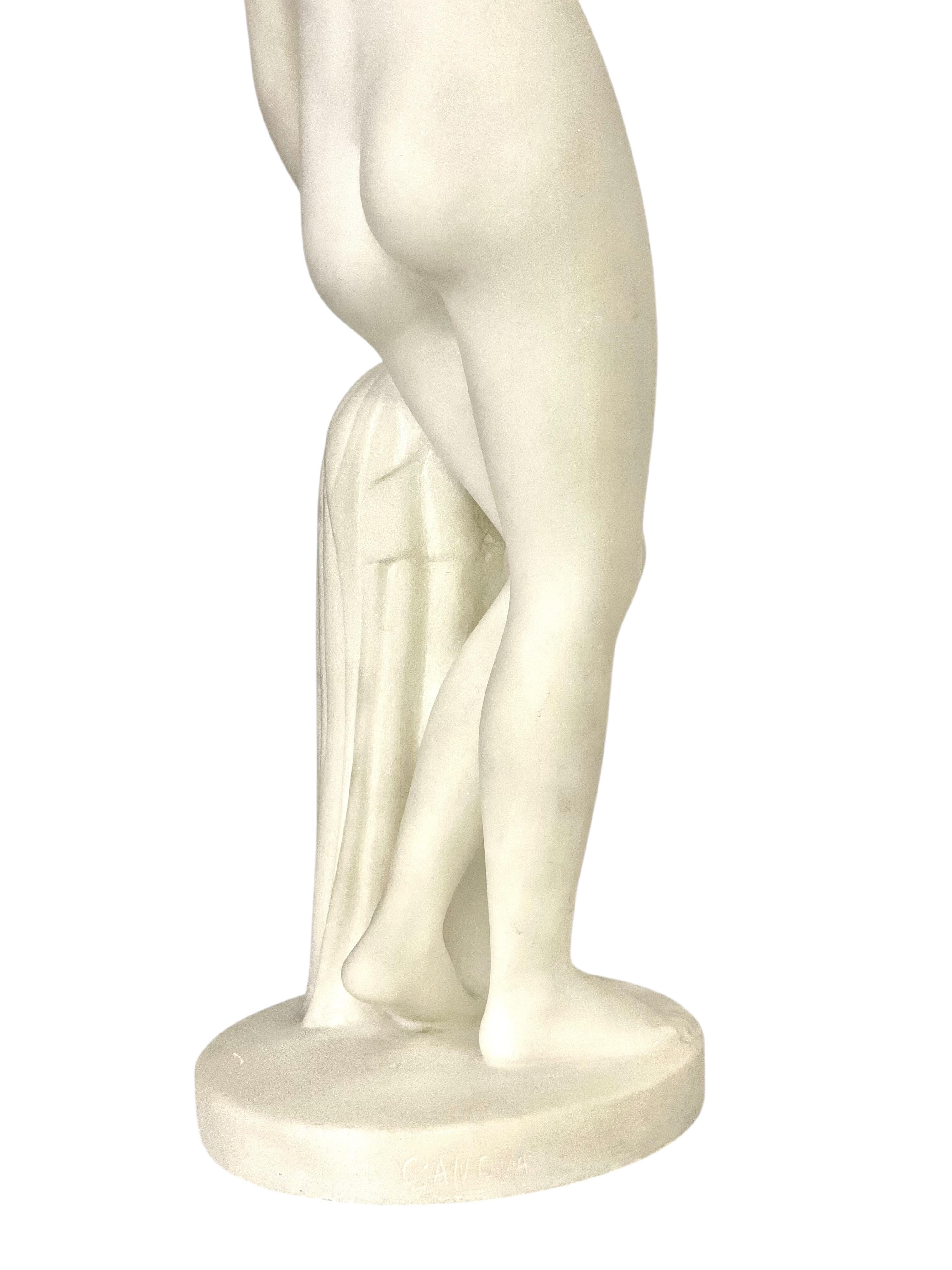 Sculpture en albâtre du 19ème siècle d'après Falconet « La Baigneuse » en vente 5