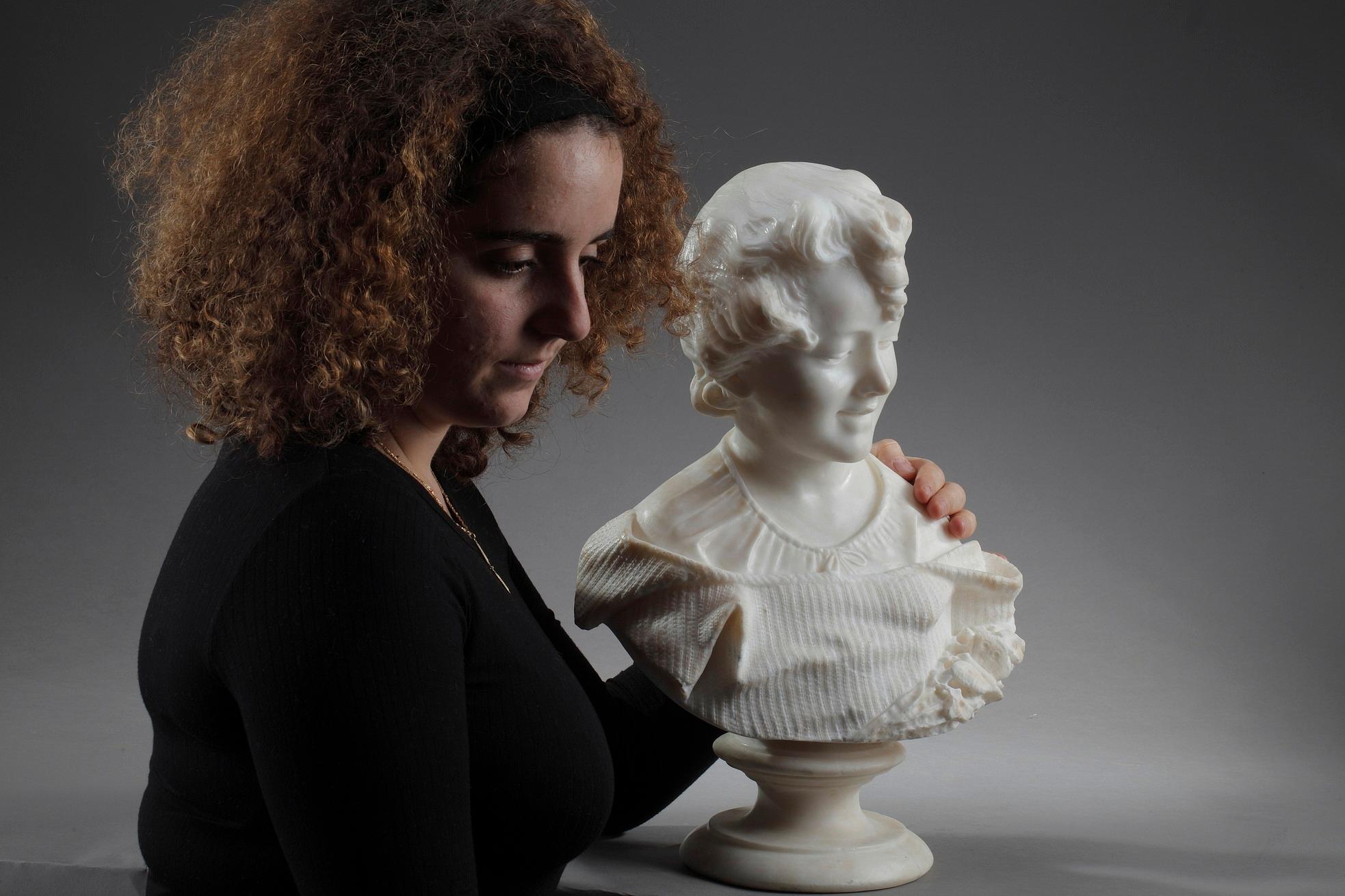 19th Century Alabaster Sculpture Bust of a Young Girl For Sale 11