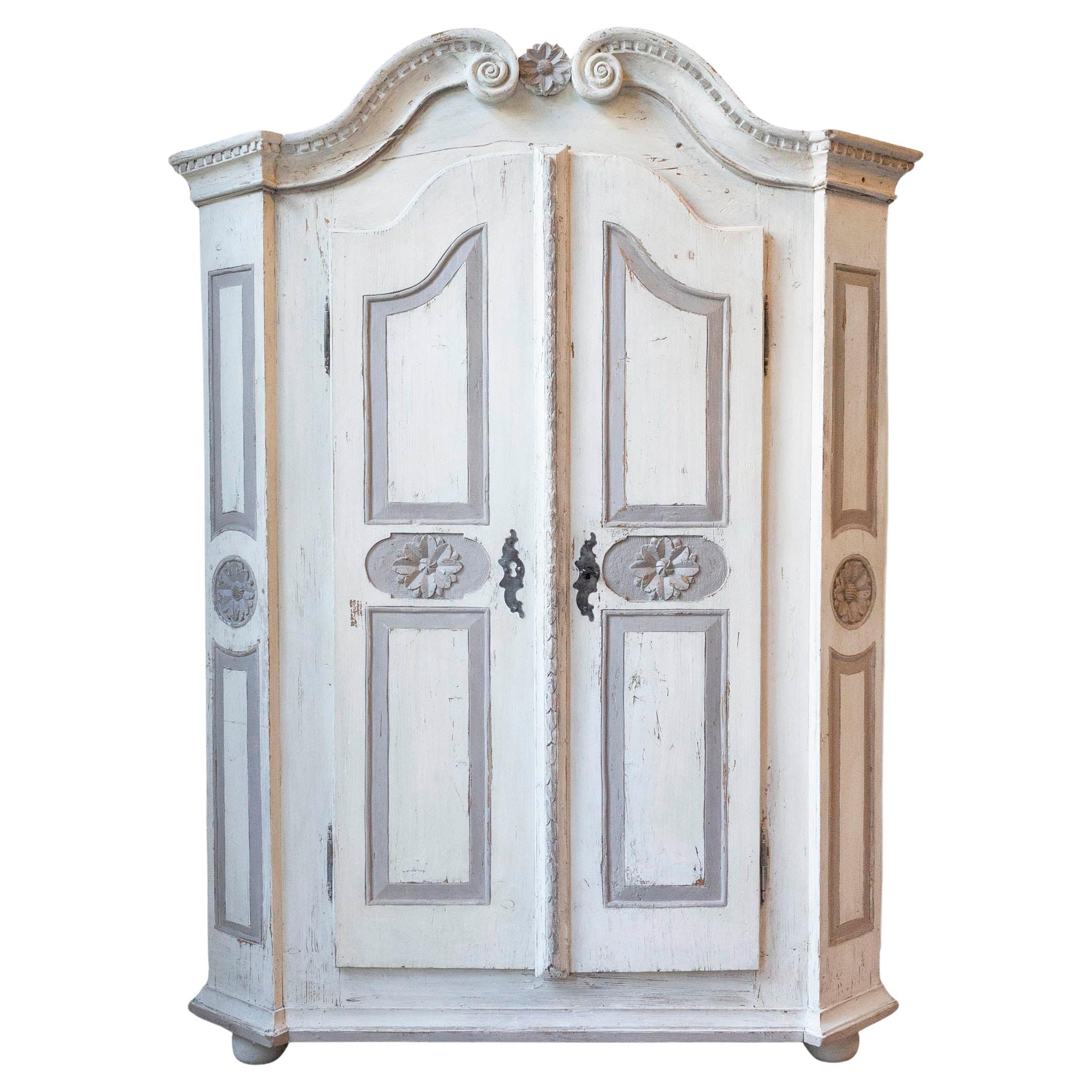 19th-Century Alpine Painted Cupboard in White and Gray For Sale
