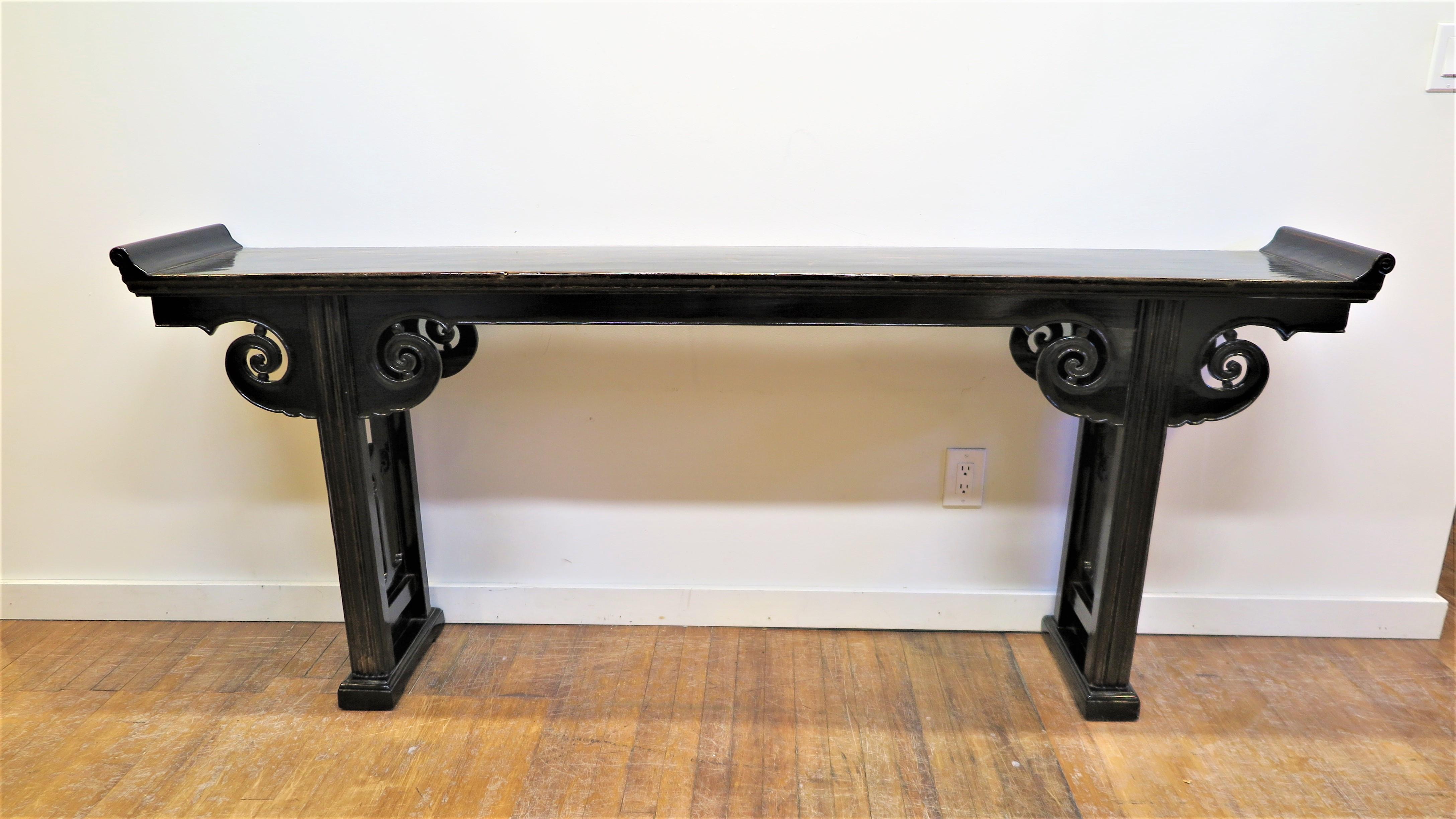 Qing 19th Century Altar Table For Sale