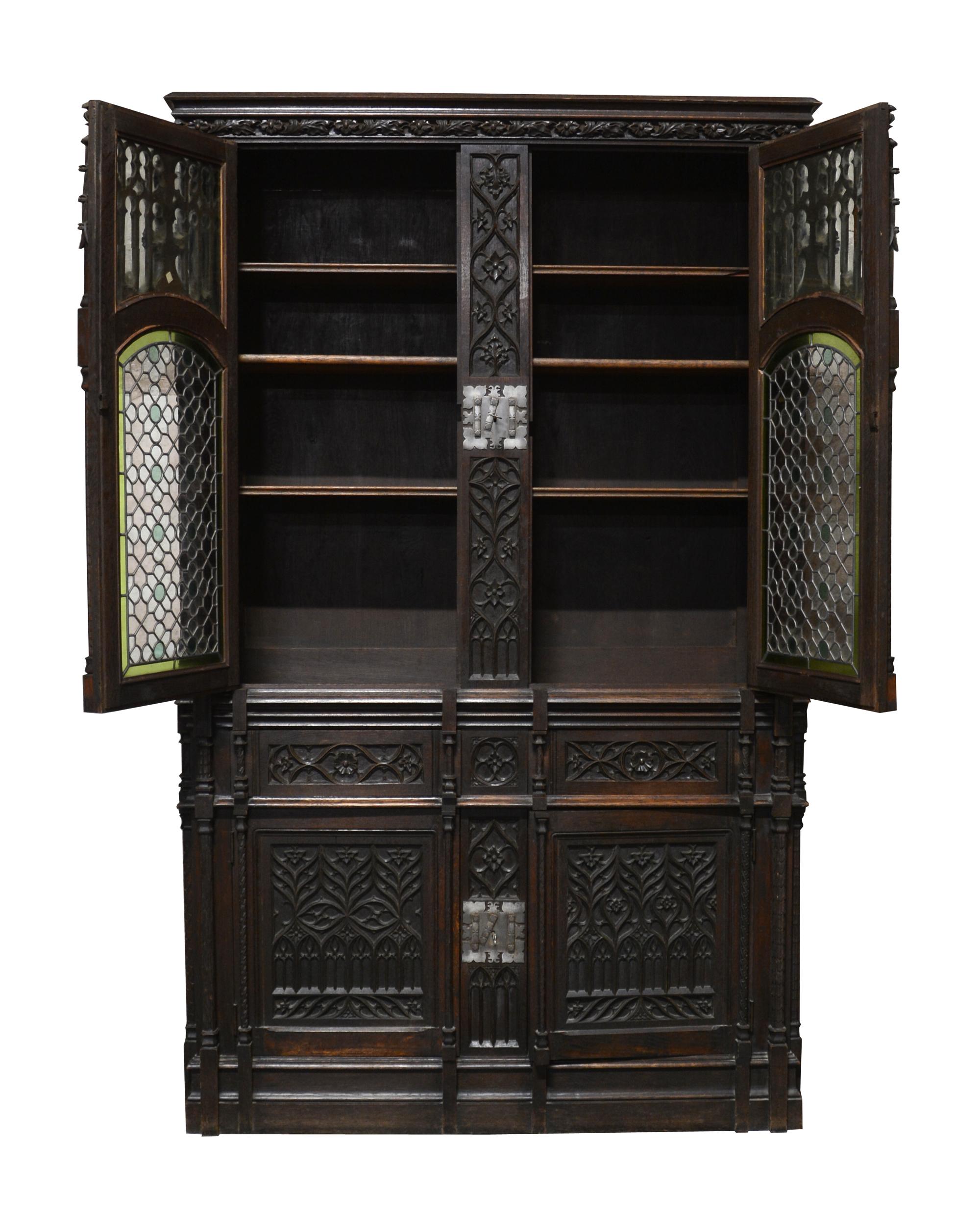 19th Century Amazing Gothic Revival Bookcase For Sale 7