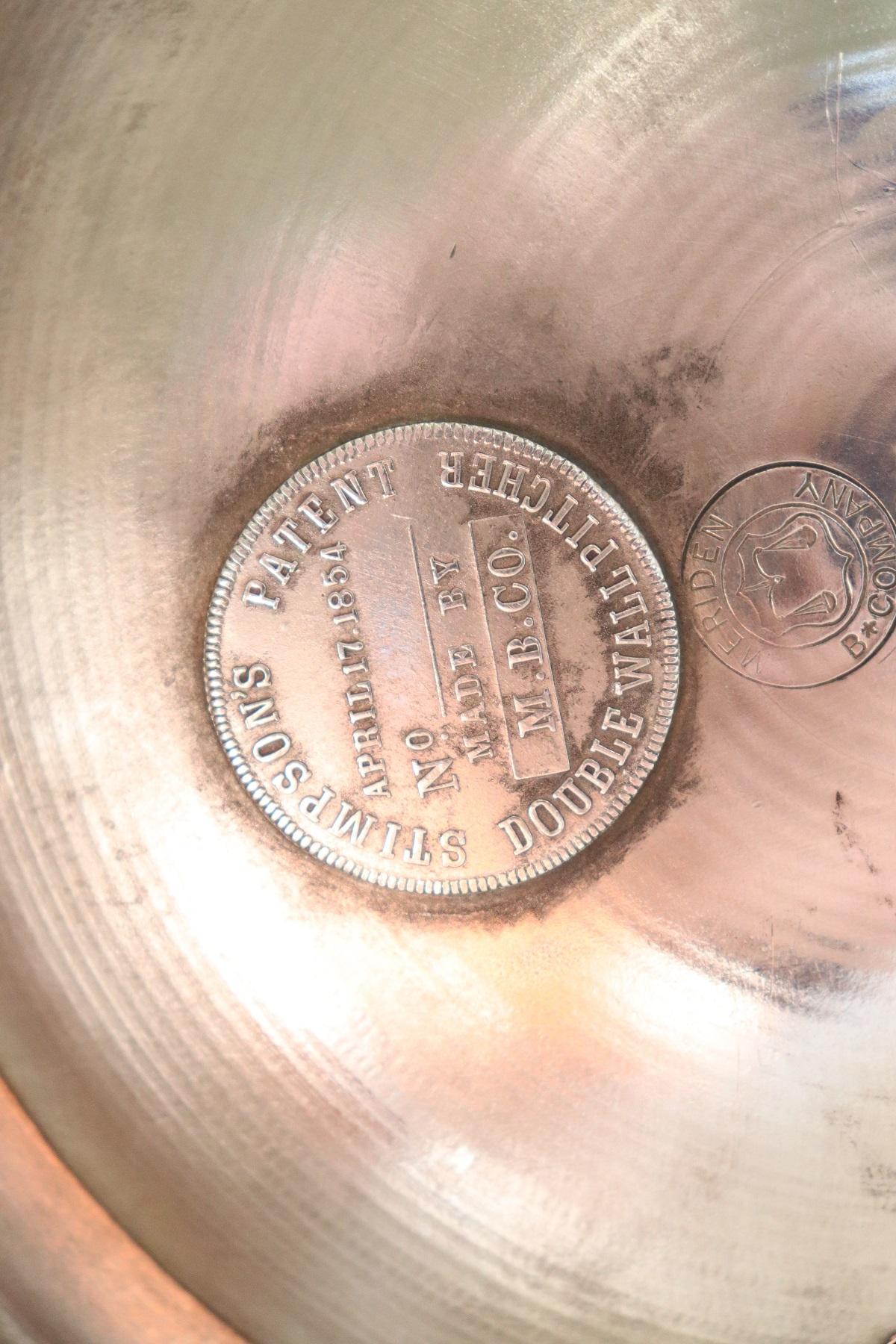 Pichet en métal argenté ancien américain du 19ème siècle par Stimpson en vente 5
