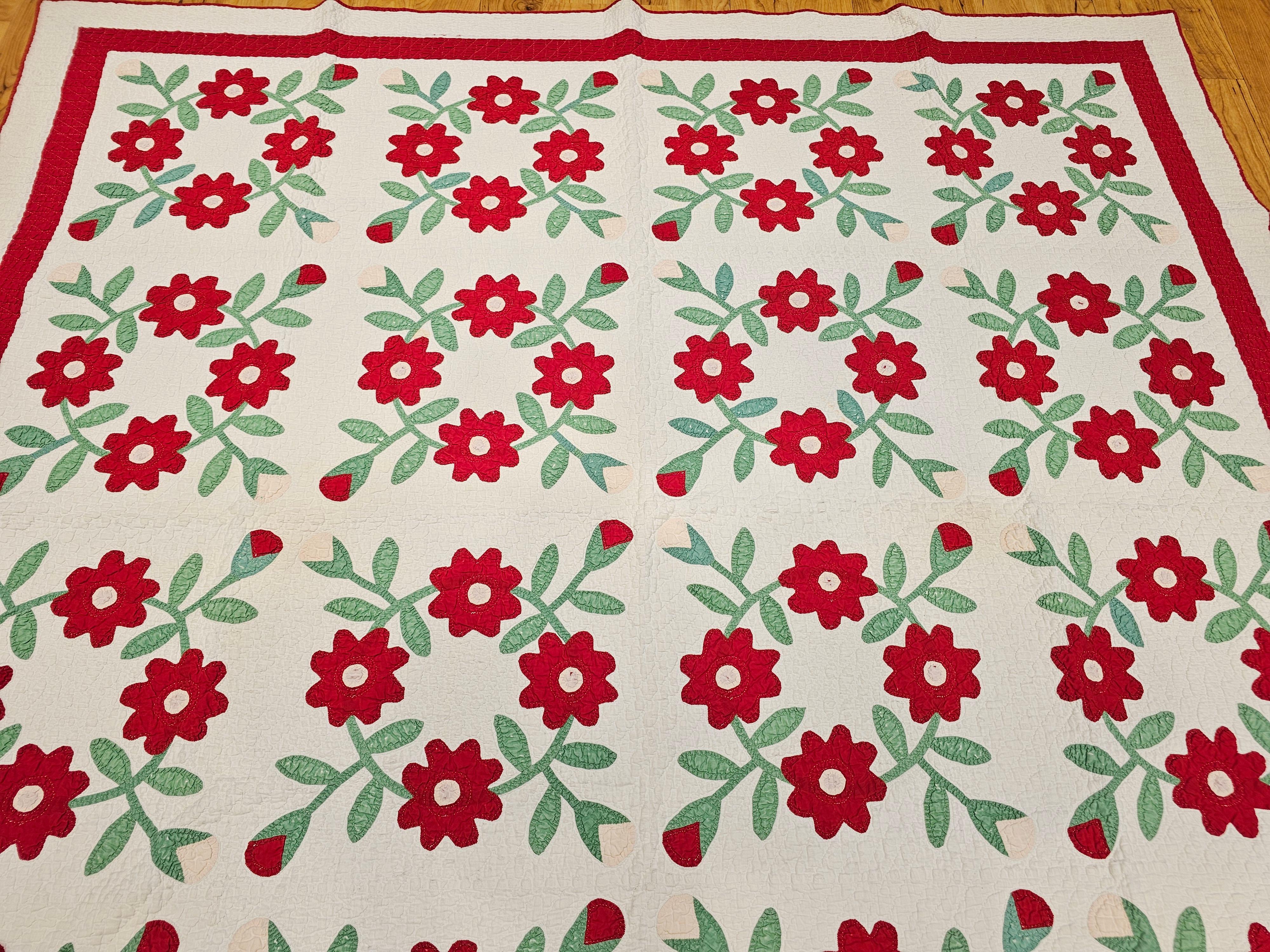 19th Century American Applique Quilt in Floral Pattern from Pennsylvania For Sale 4