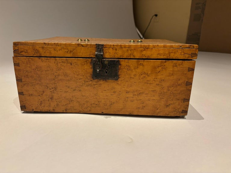 19th Century American Birds Eye Maple Wood Box 19th Century American Birds Eye Maple Wood Box