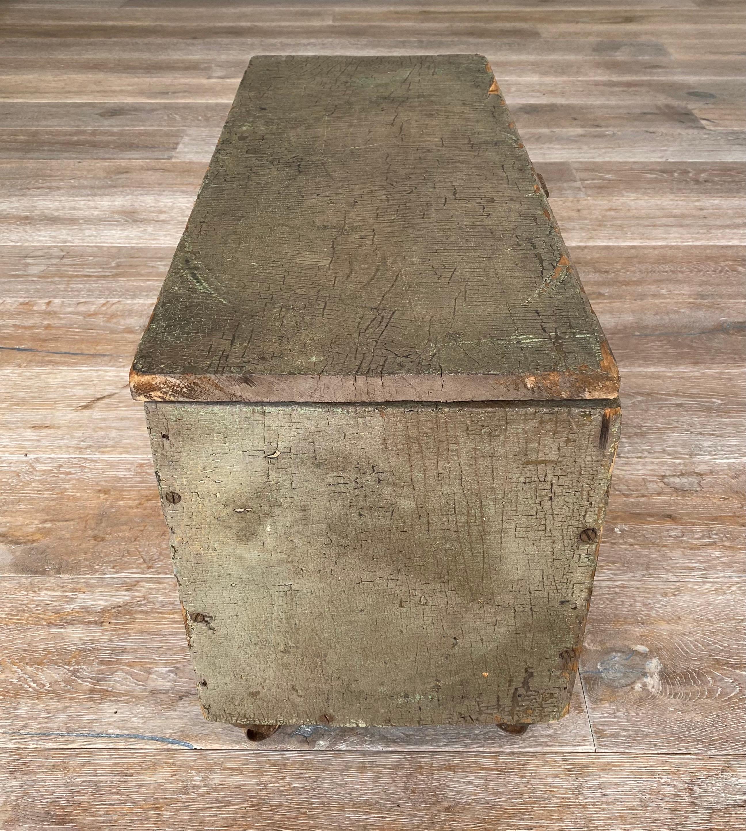 North American 19th Century American Box on Castors