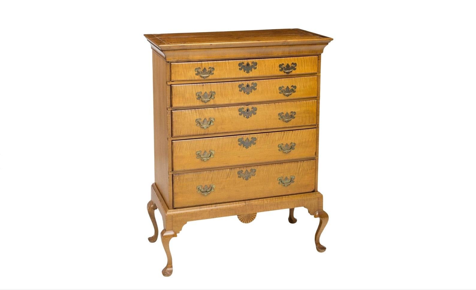 19th Century American Chippendale Style Curly Tiger Maple Highboy For Sale 3