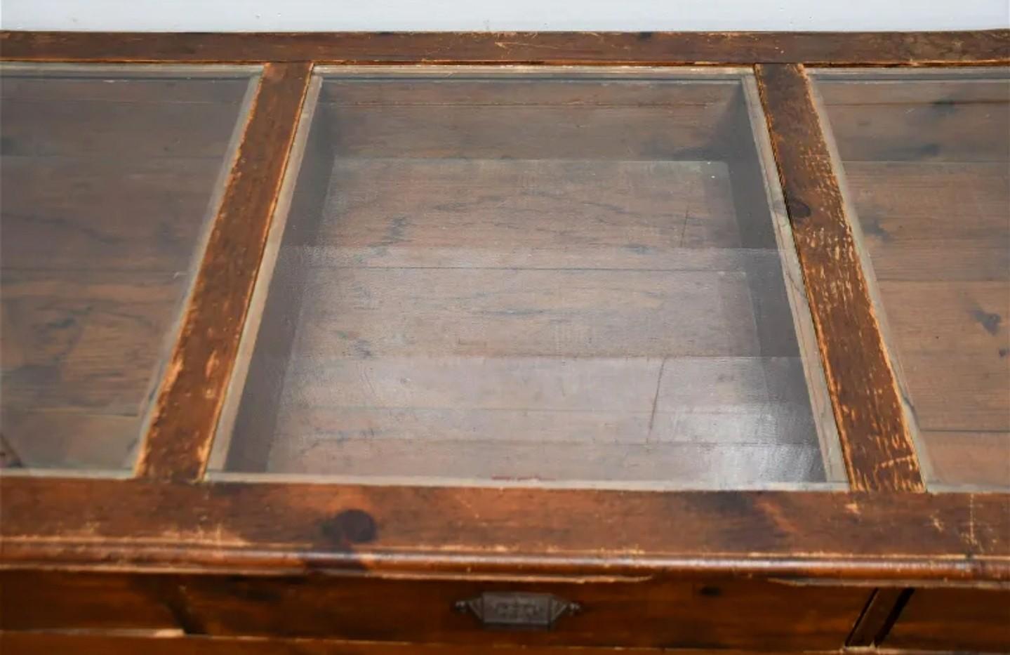 Hand-Crafted 19th Century American Country Haberdashery Display Showcase Table