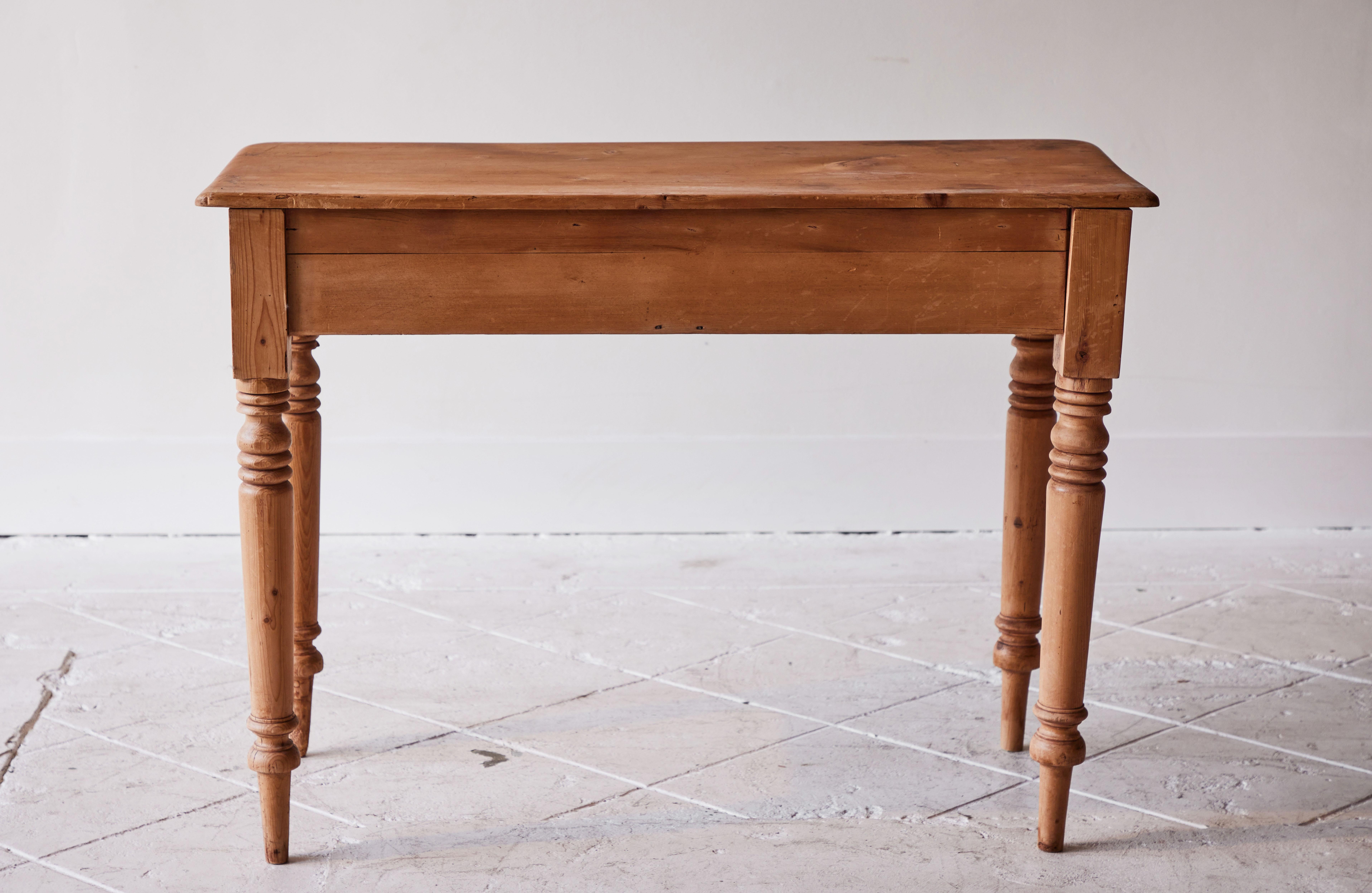 19th Century American Country Pine Two-Drawer Table 3