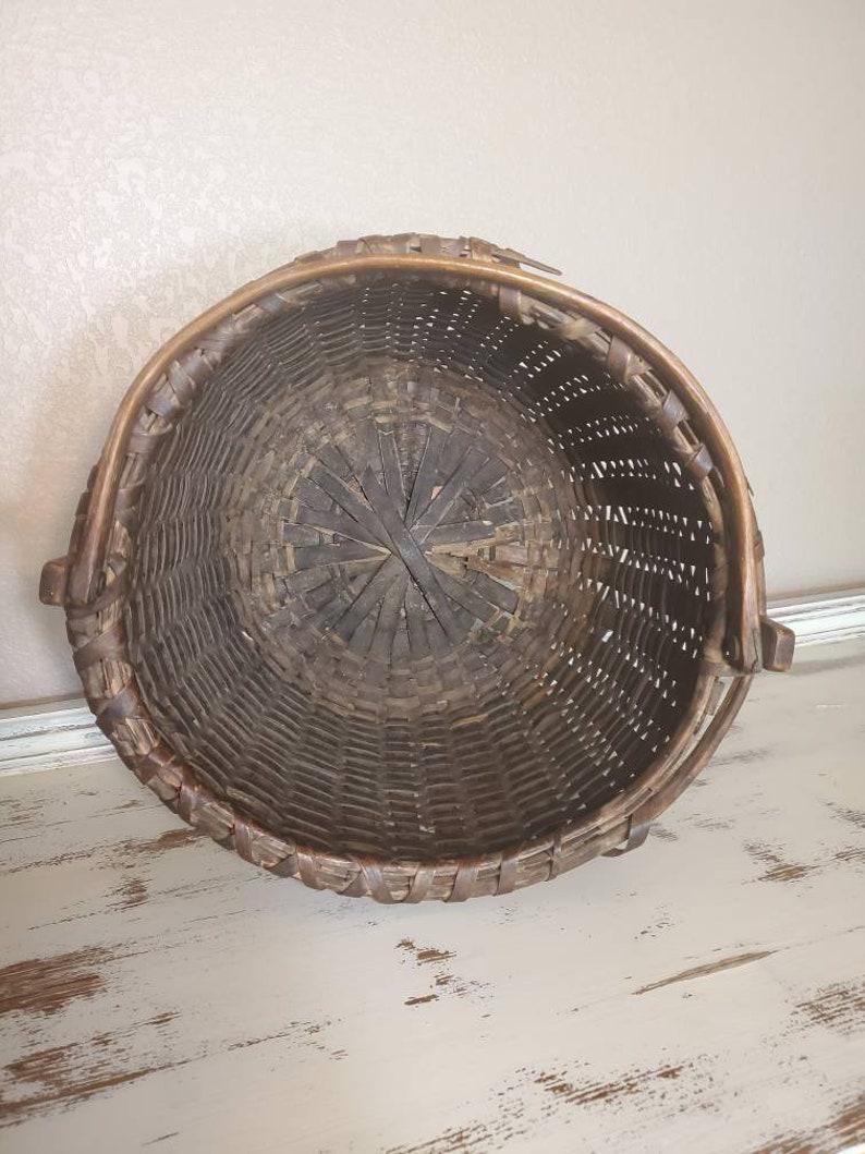 19th Century American County Gathering Basket For Sale 2