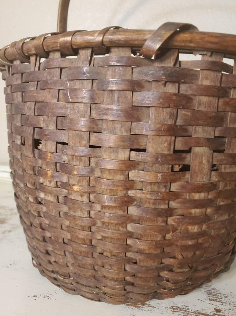 19th Century American County Gathering Basket For Sale 3