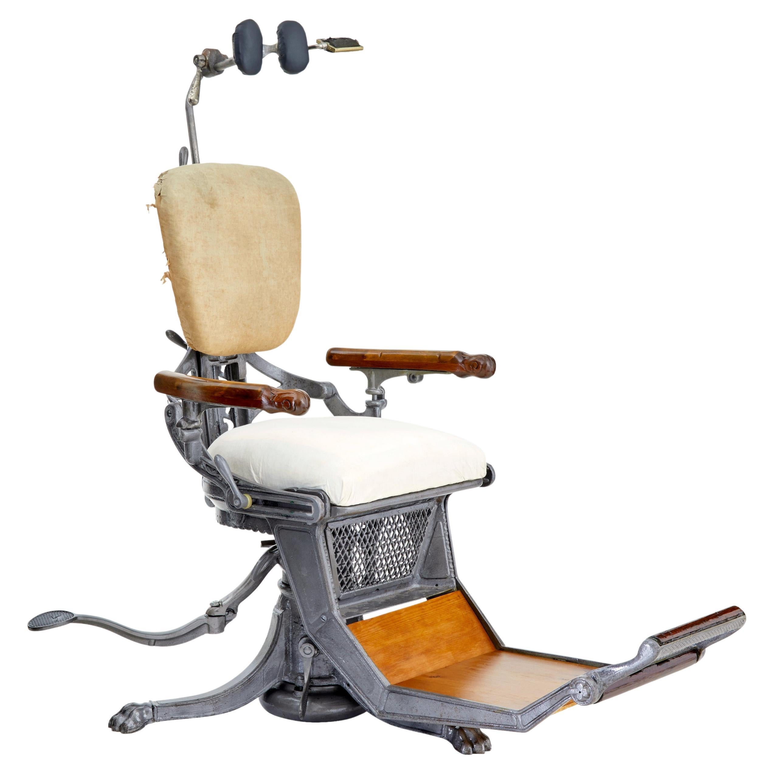 19th century American decorative cast iron dentist chair For Sale