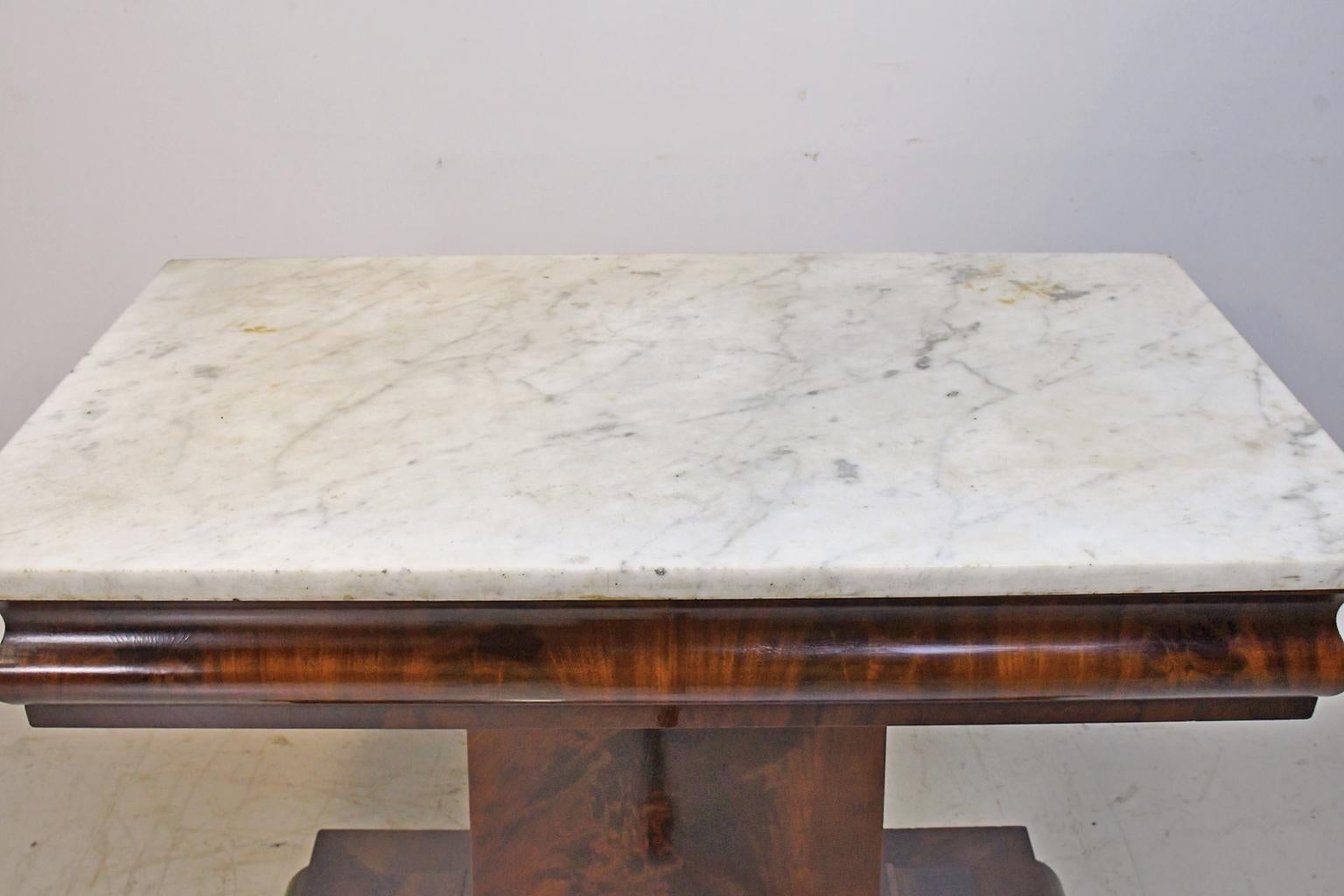 Early 19th Century 19th Century Meeks American Empire Mahogany Console Table with Carrara Marble