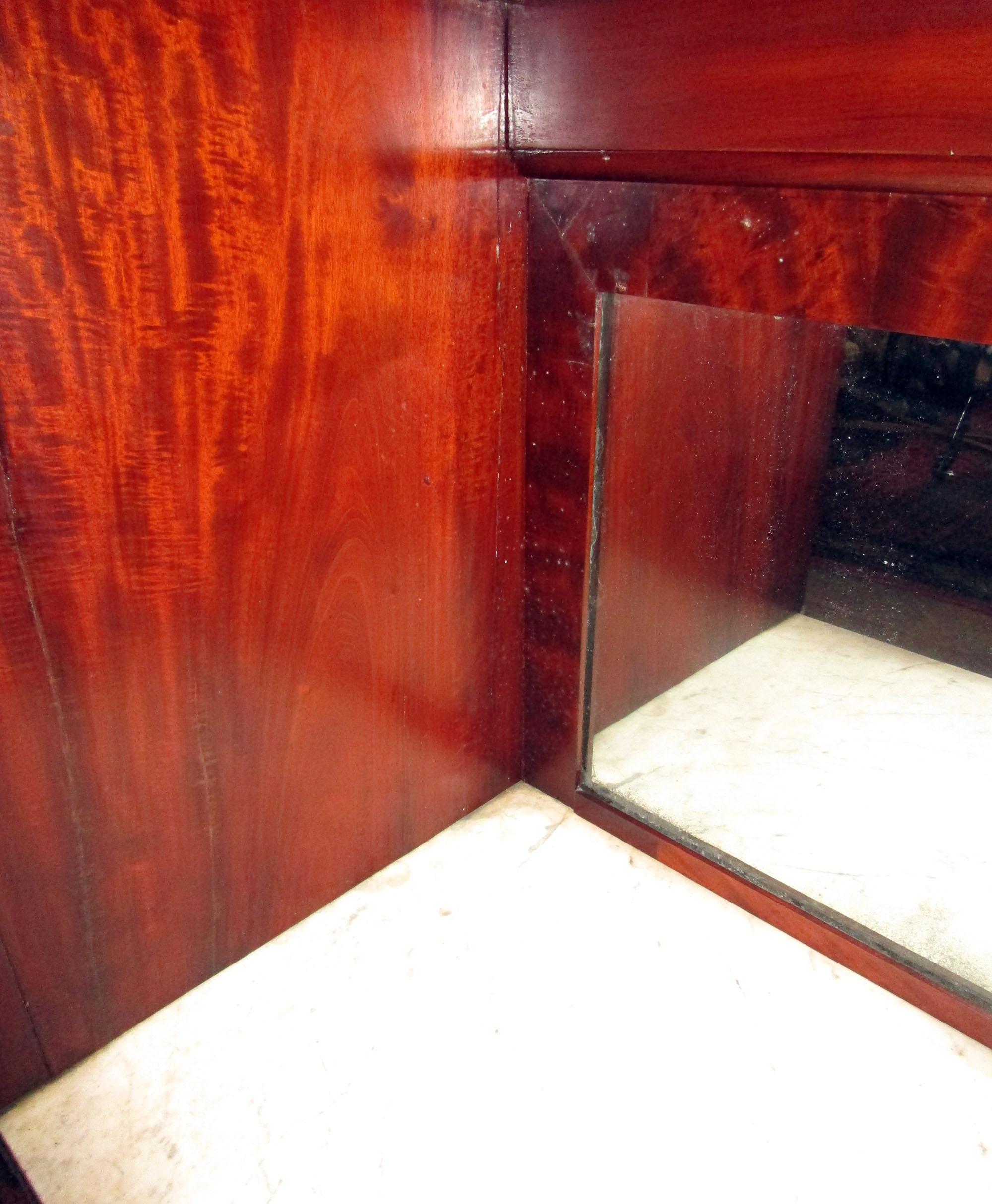 19th Century American Empire Flame Mahogany Sideboard Marble Top and Insert For Sale 1