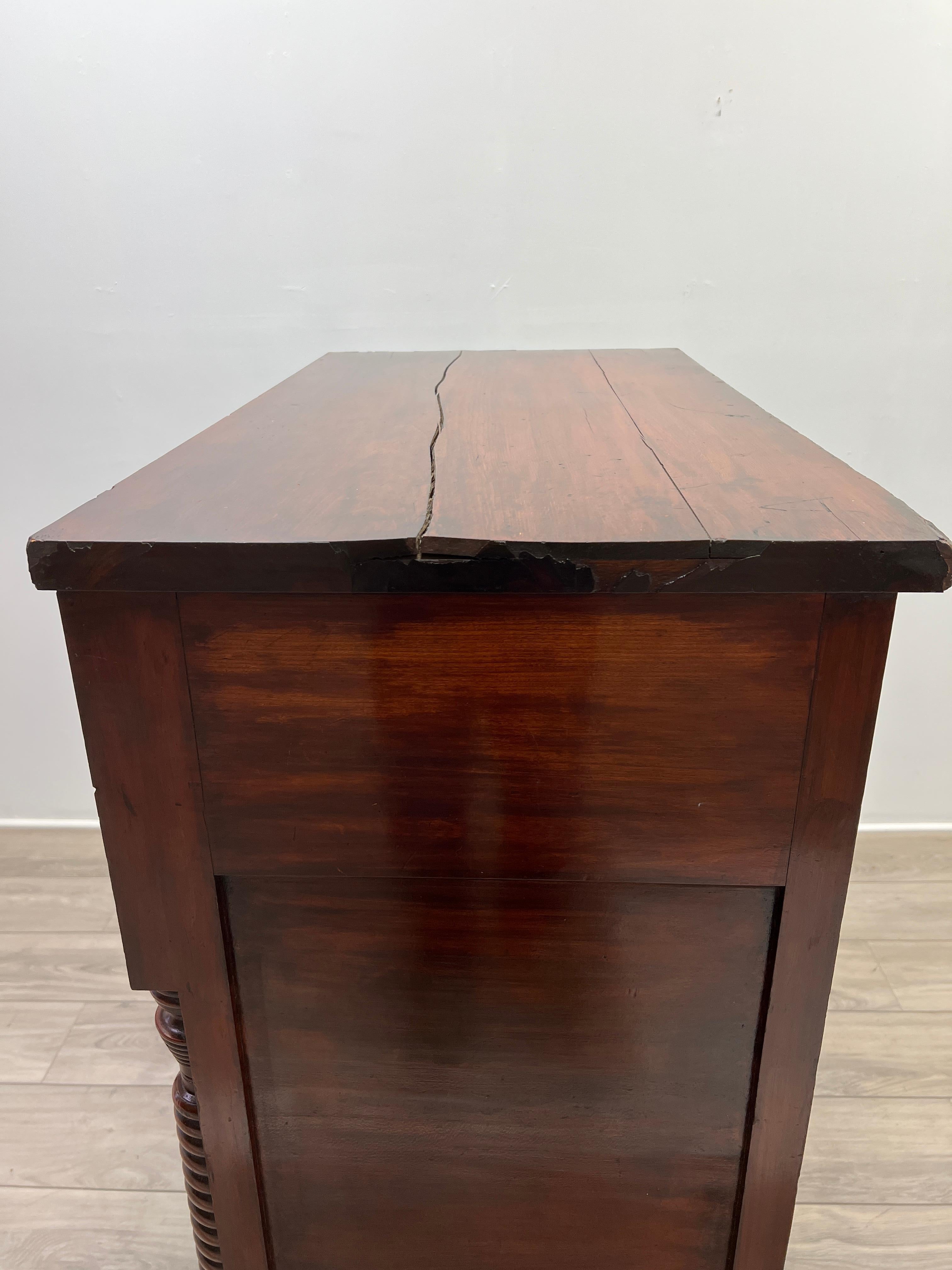 19th Century American Empire Flamed Mahogany Chest of Drawers For Sale 2