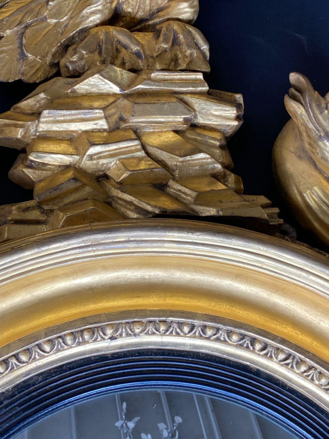 Miroir convexe doré de style fédéral américain du XIXe siècle en vente 4