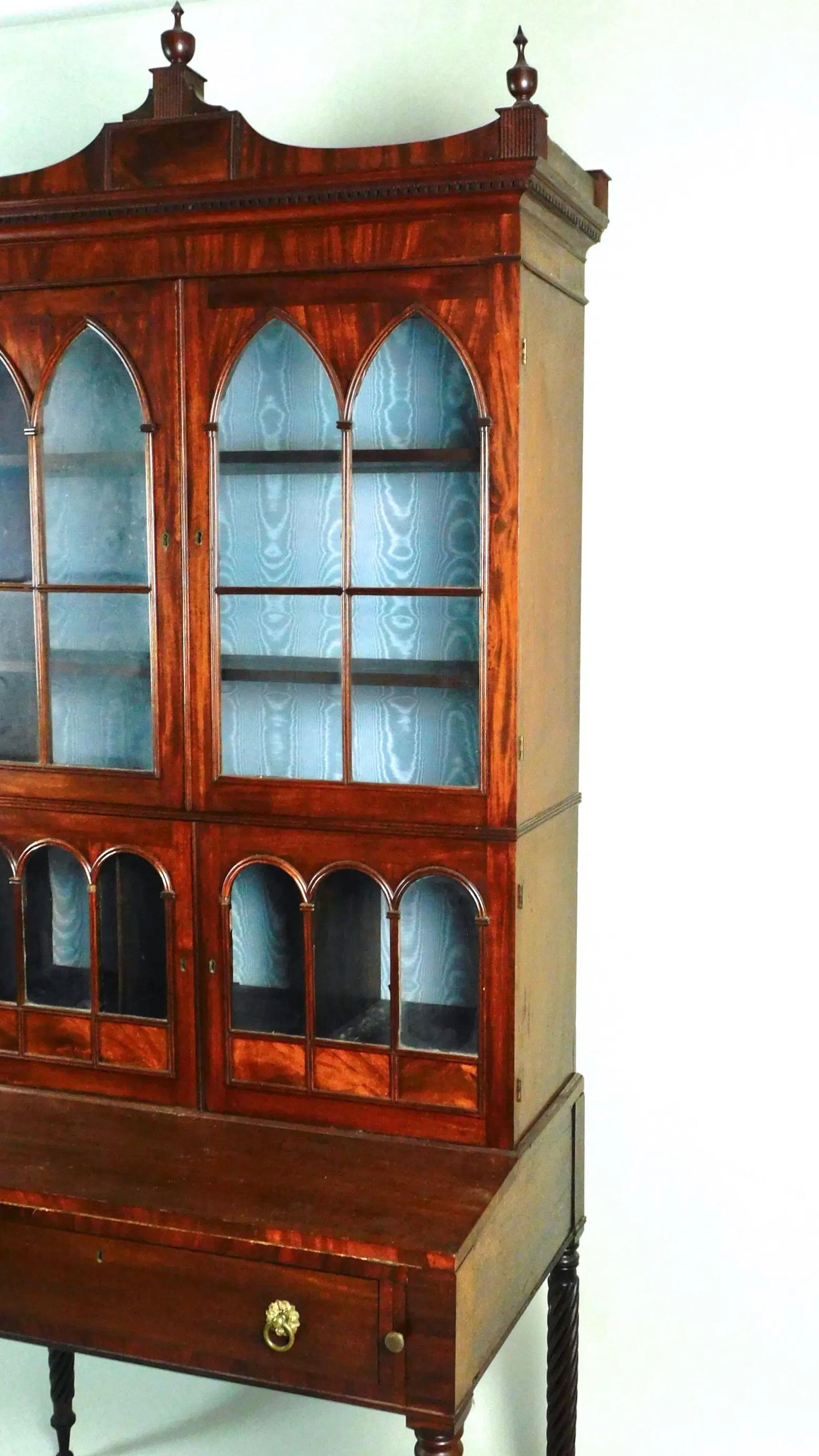 19th Century American Federal Secretary, Seymour School, Boston In Good Condition For Sale In Essex, MA