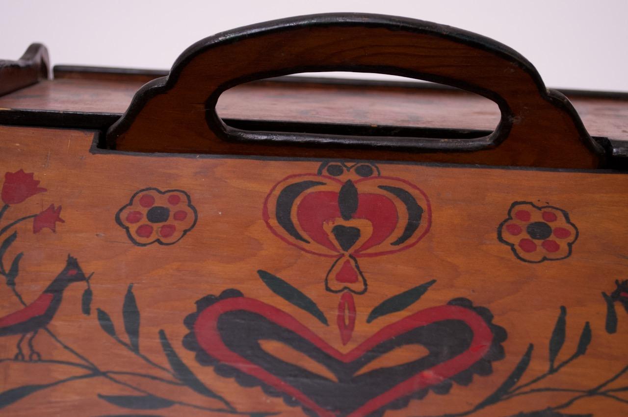 19th Century American Folk Art Hand Painted Poplar Sewing / Decorative Box 6