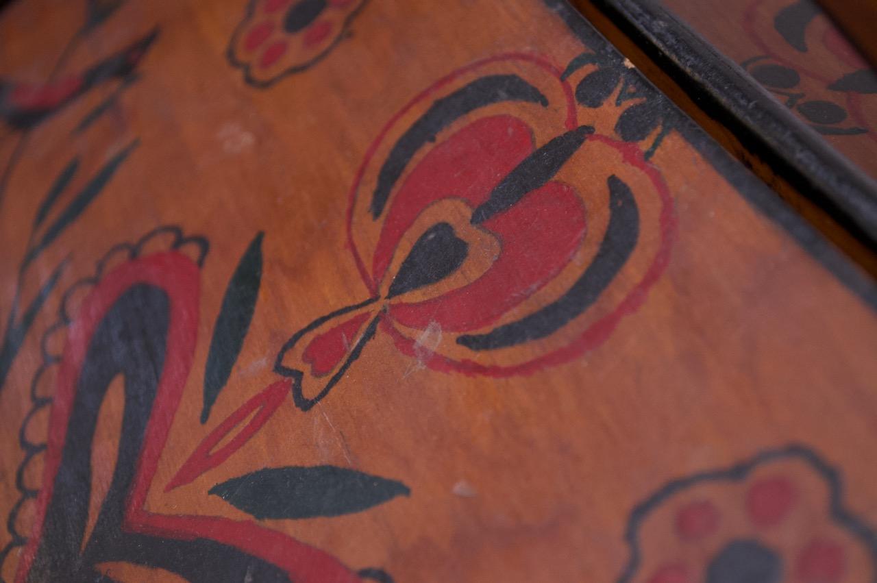 19th Century American Folk Art Hand Painted Poplar Sewing / Decorative Box 10