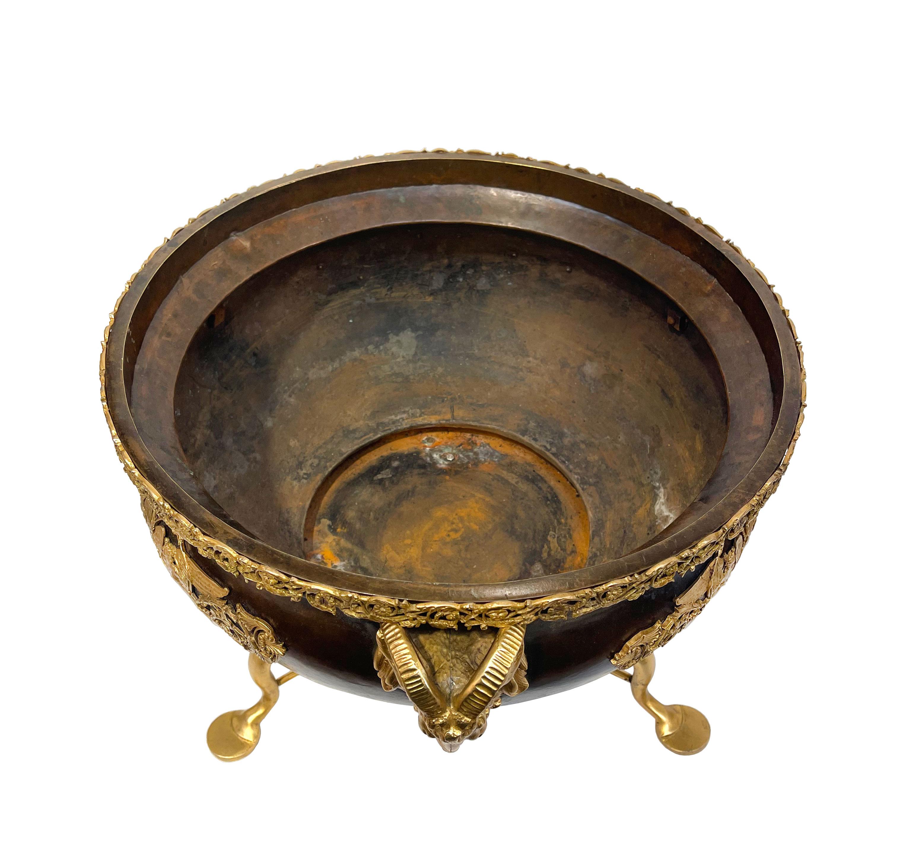 Hand-Carved 19th Century American Gilt & Patinated Bronze Jardiniere, Circa 1880 For Sale