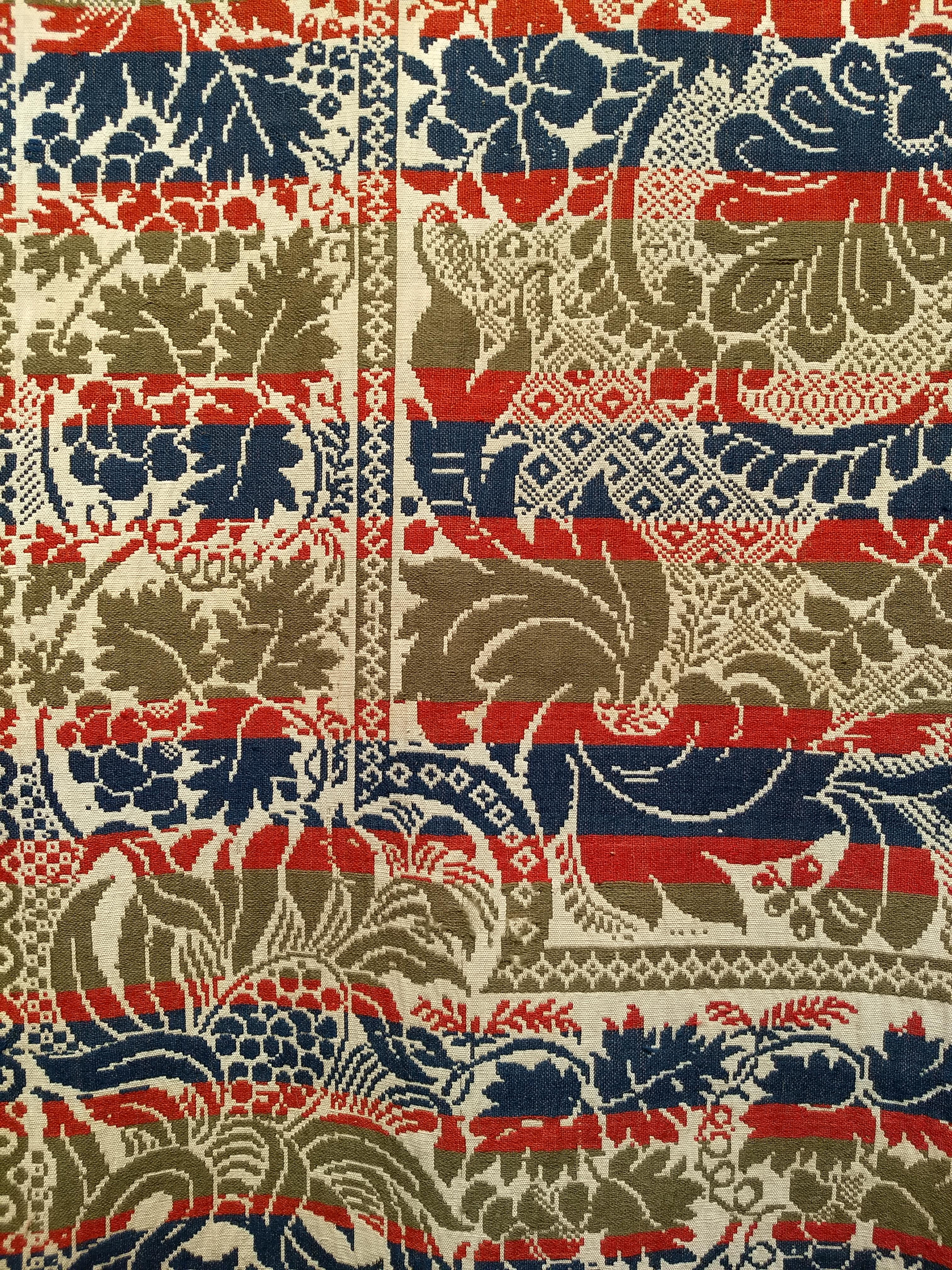 19th Century American Hand-Woven Four Color Coverlet in Red, Navy, Green, Ivory For Sale 1
