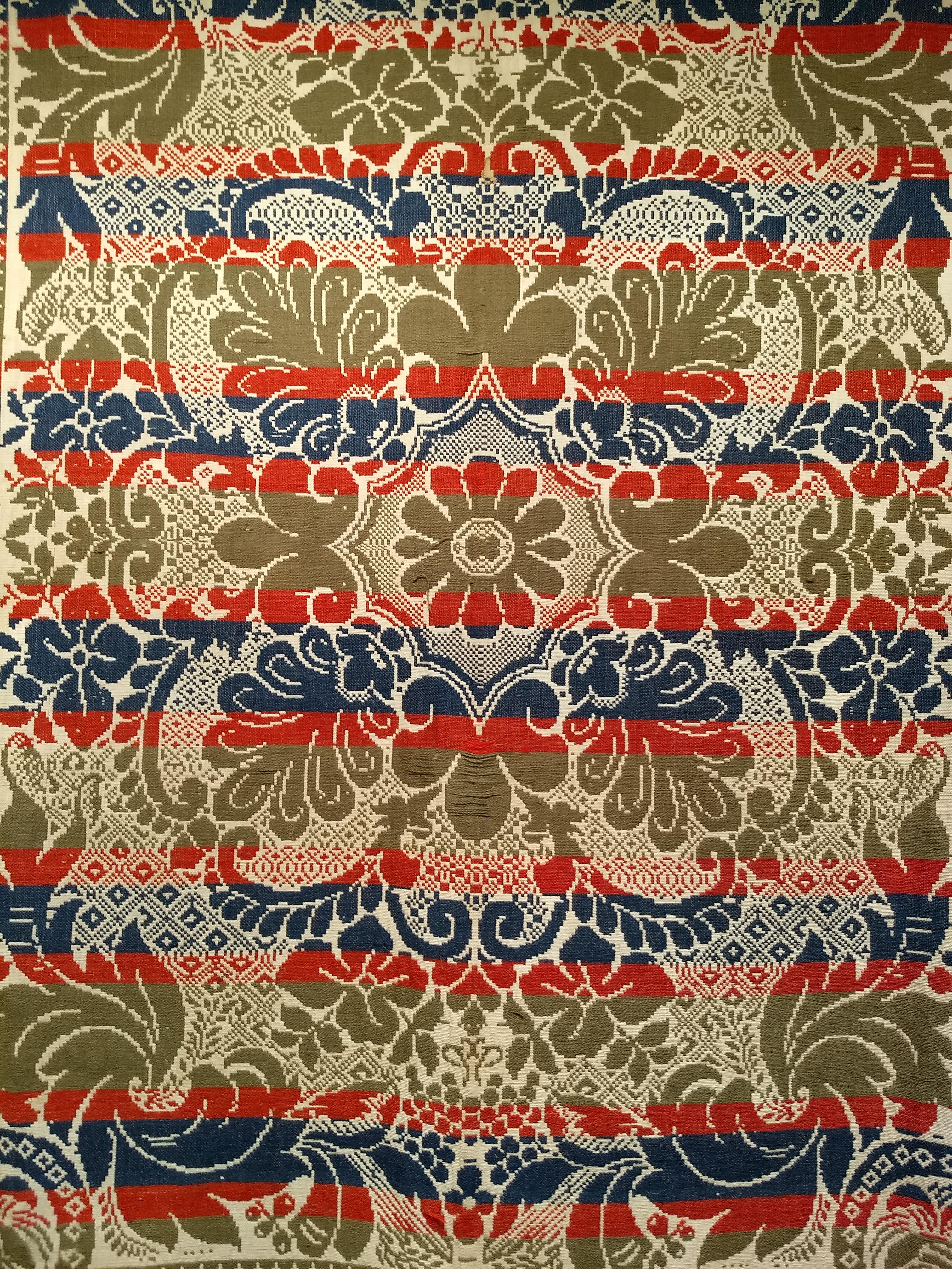 19th Century American Hand-Woven Four Color Coverlet in Red, Navy, Green, Ivory For Sale 3