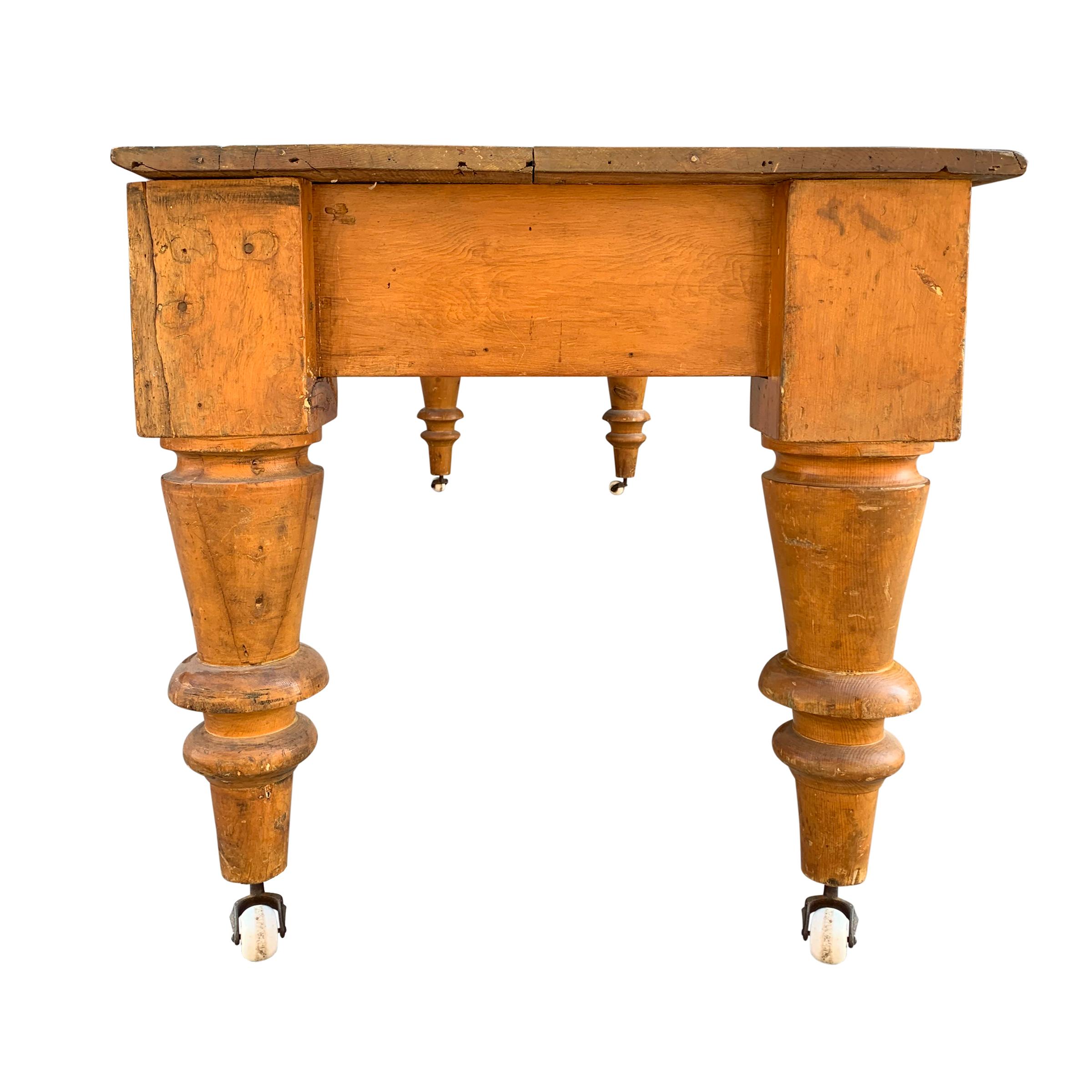 19th Century American Harvest Table with Turned Legs 1