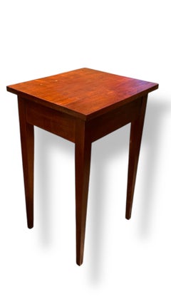 19th Century American Hepplewhite Style Federal Cherry Stand Side Table.