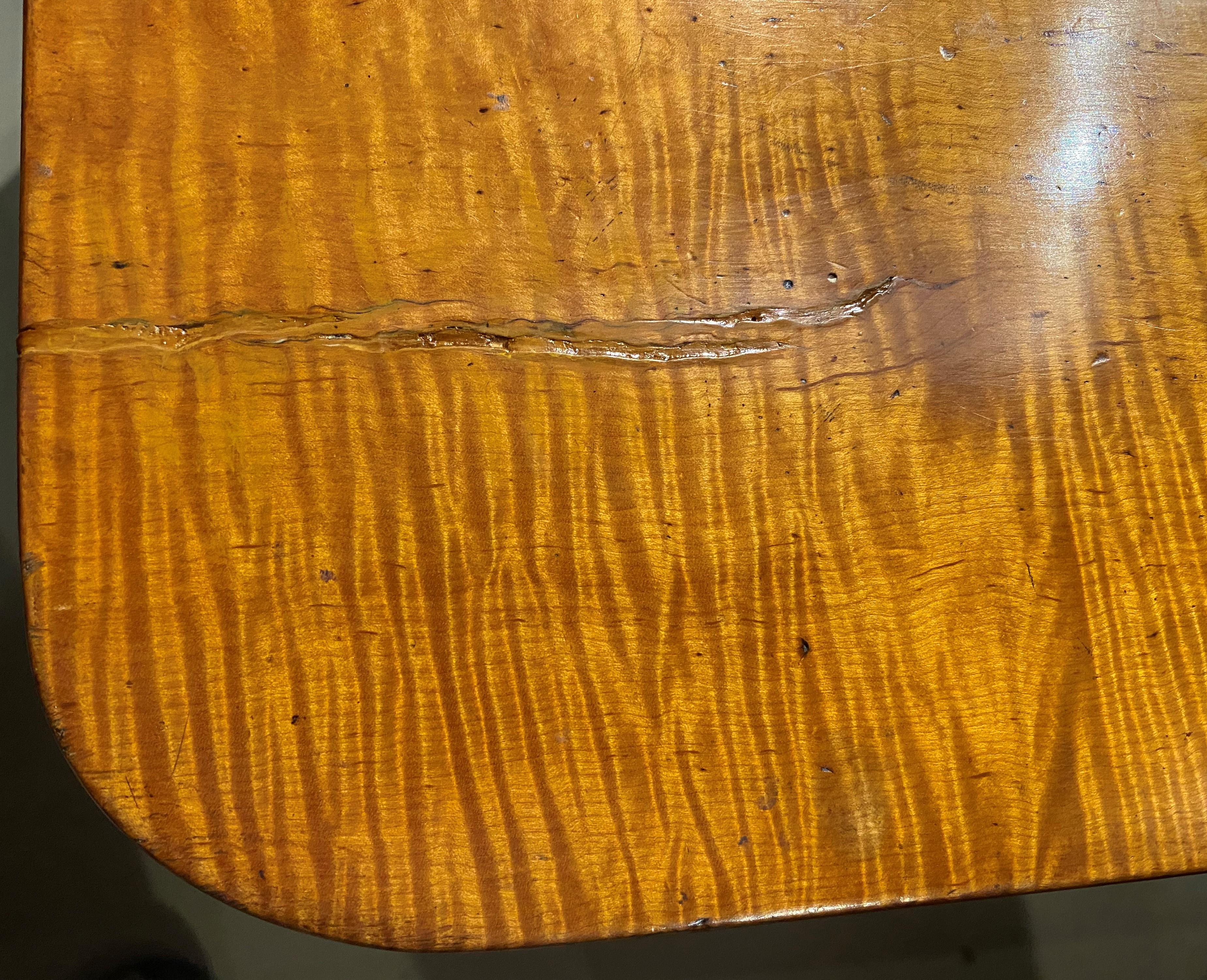 19th Century American Hepplewhite Tiger Maple Drop Leaf Table 6