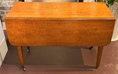 19th Century American Hepplewhite Tiger Maple Drop Leaf Table