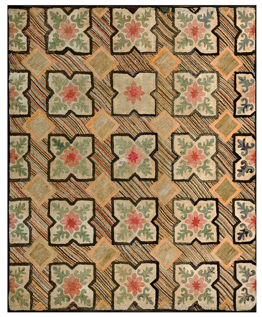 19th Century American Hooked Rug ( 4'6" x 5'6" - 137 x 168 )