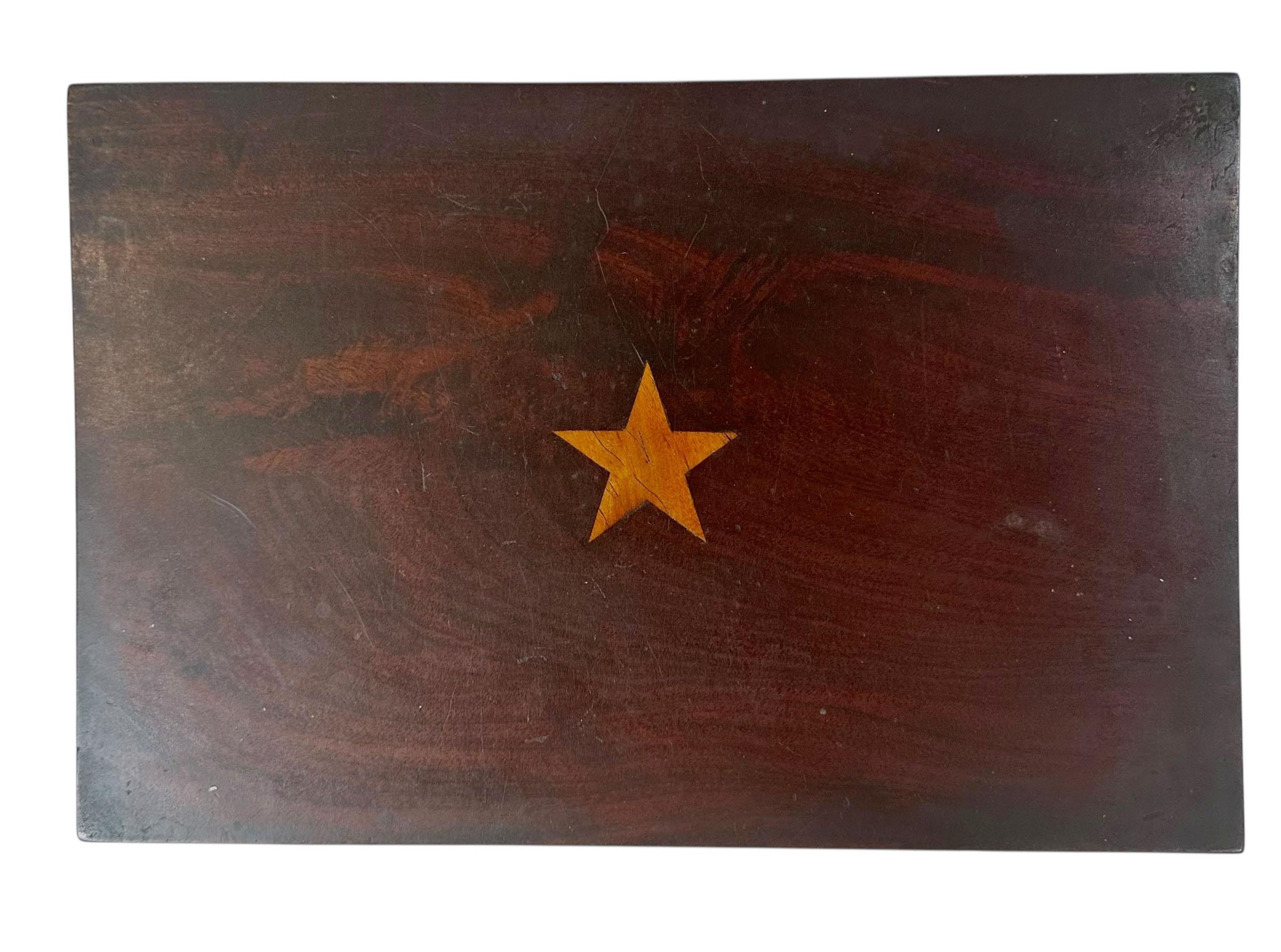 Joyero americano del siglo XIX con incrustaciones de chapa de estrella en Bueno estado para la venta en Tampa, FL