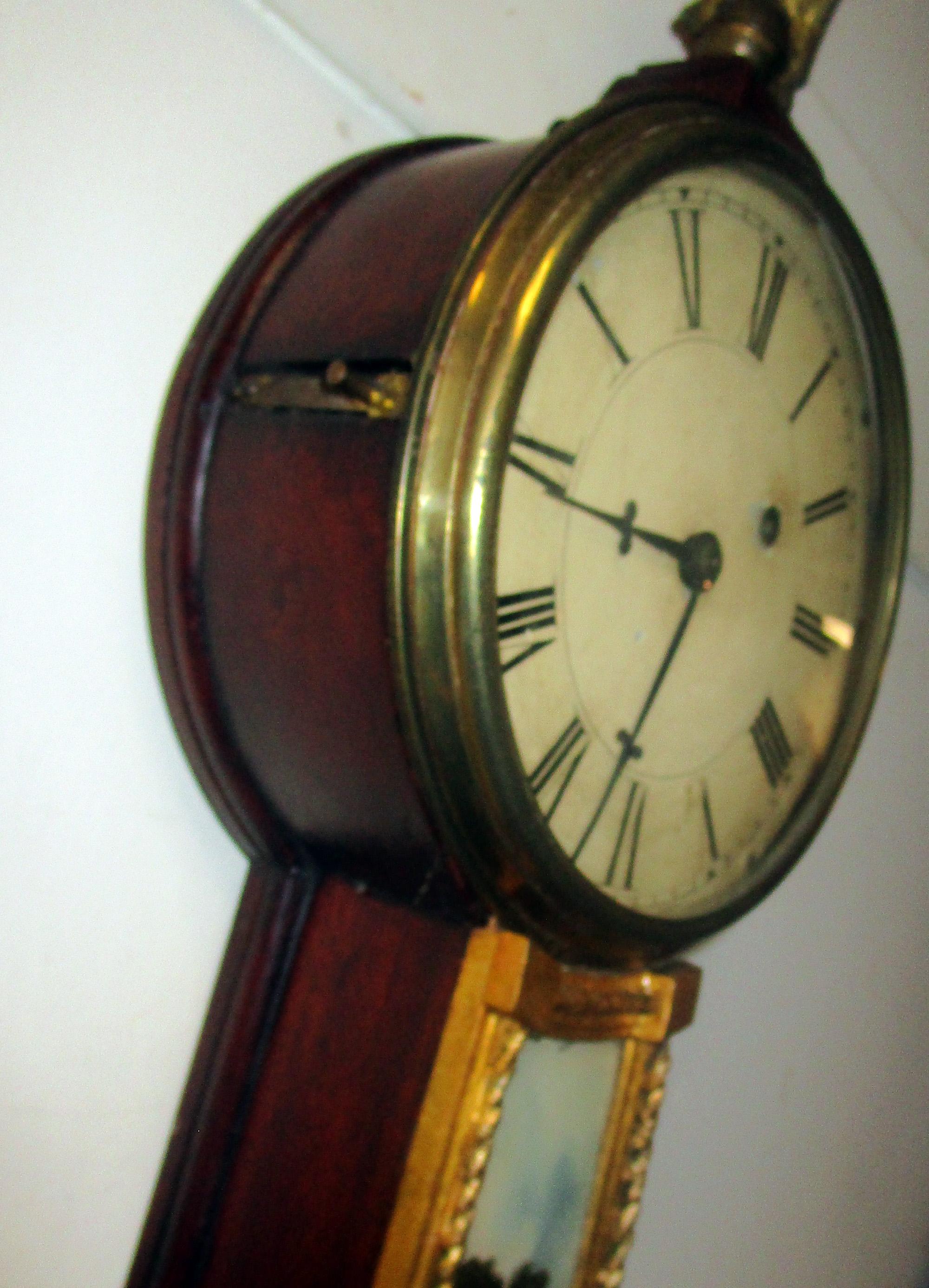 Federal 19th Century American Mahogany and Églomisé Banjo Clock