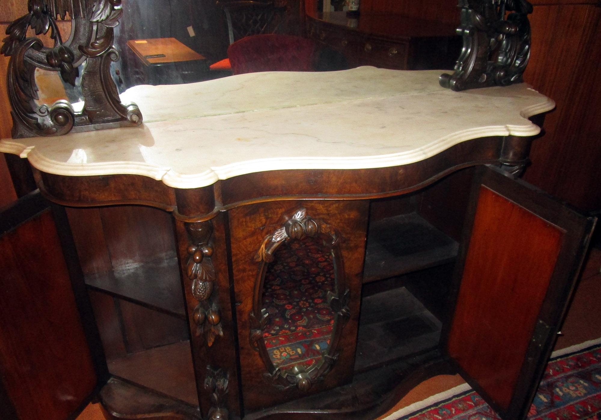 Beveled 19th century American Monumental Mirrored Mahogany Sideboard with Carved Eagle For Sale